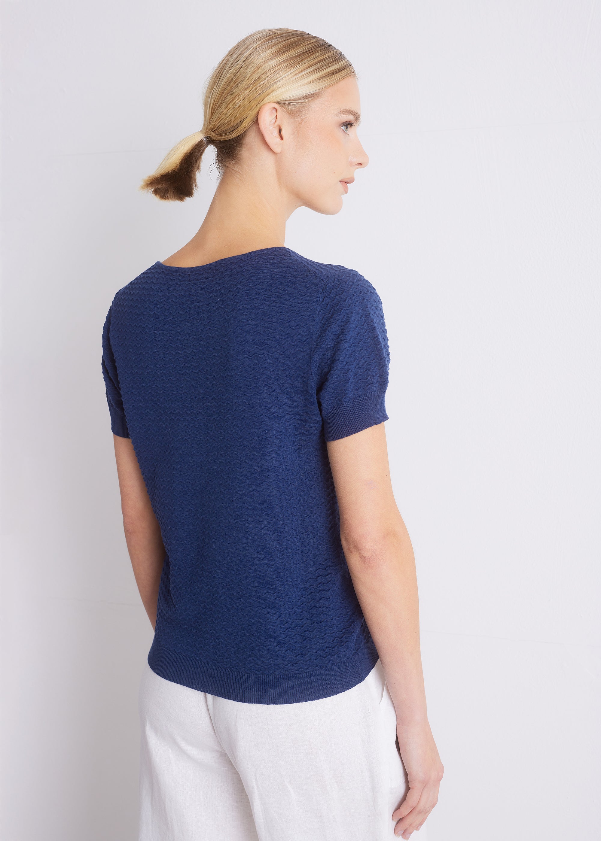 Kurzarm-Stricktop mit Strickstruktur