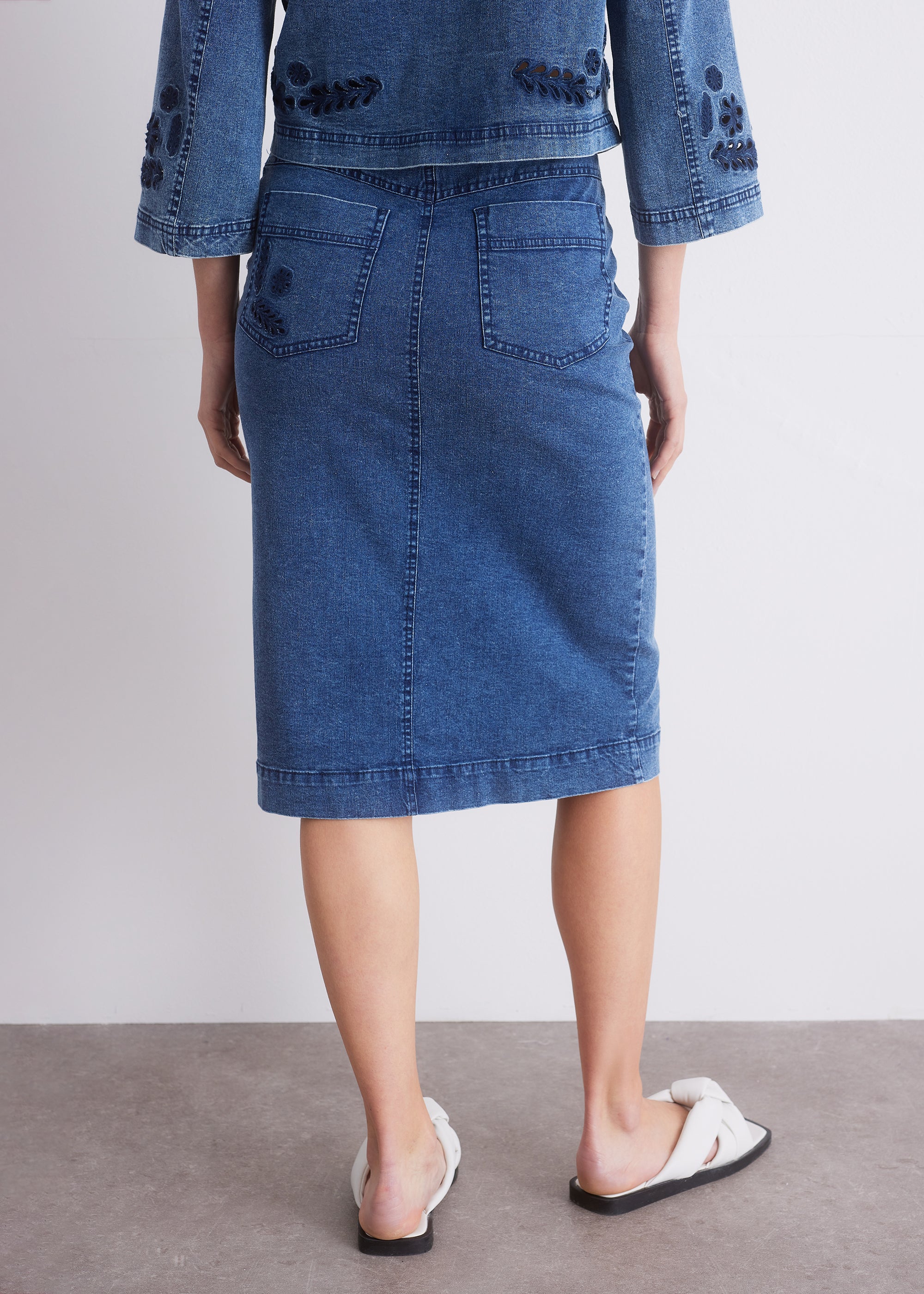 Jeansrock mit Stickerei