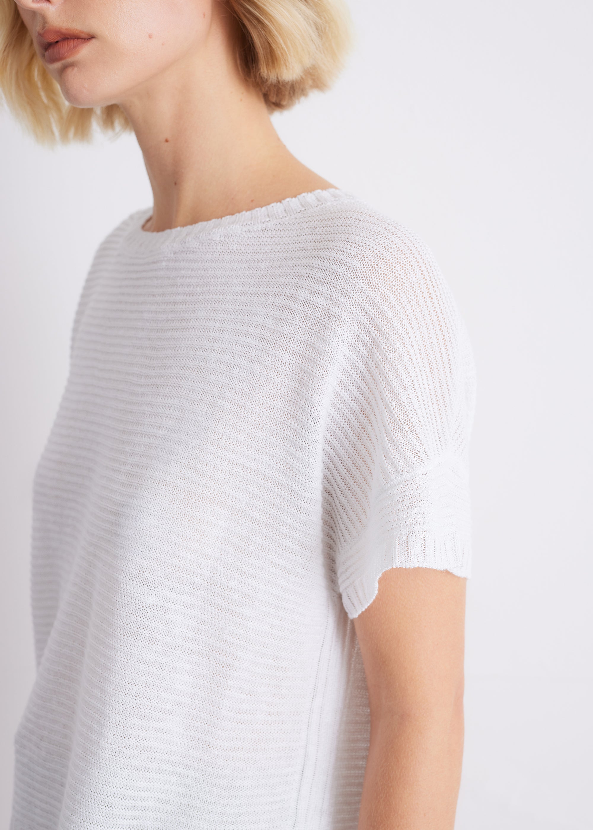 Leinenstrickshirt mit Seitenschlitzen