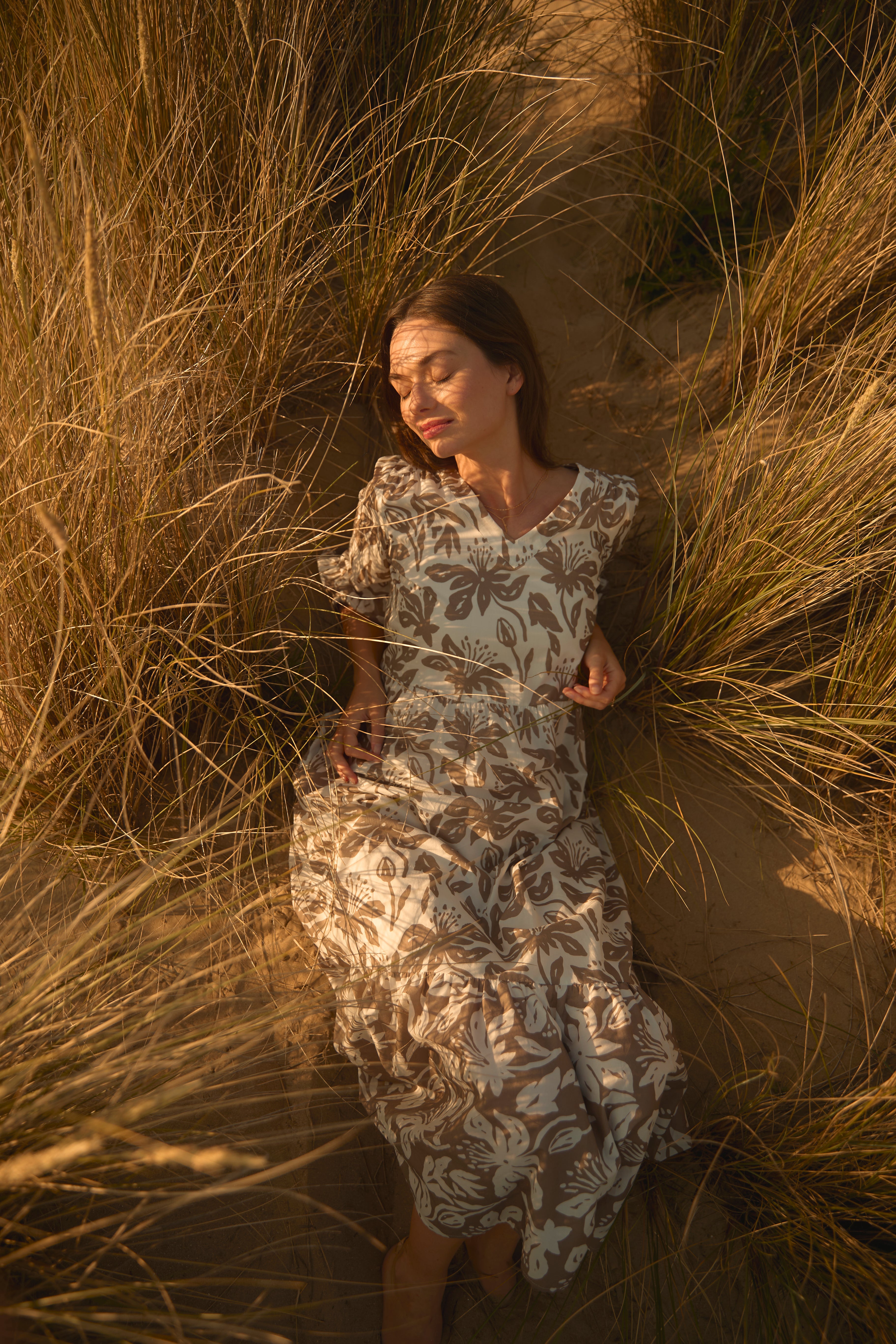 Gemustertes Midikleid aus OCS-zertifizierter Baumwolle