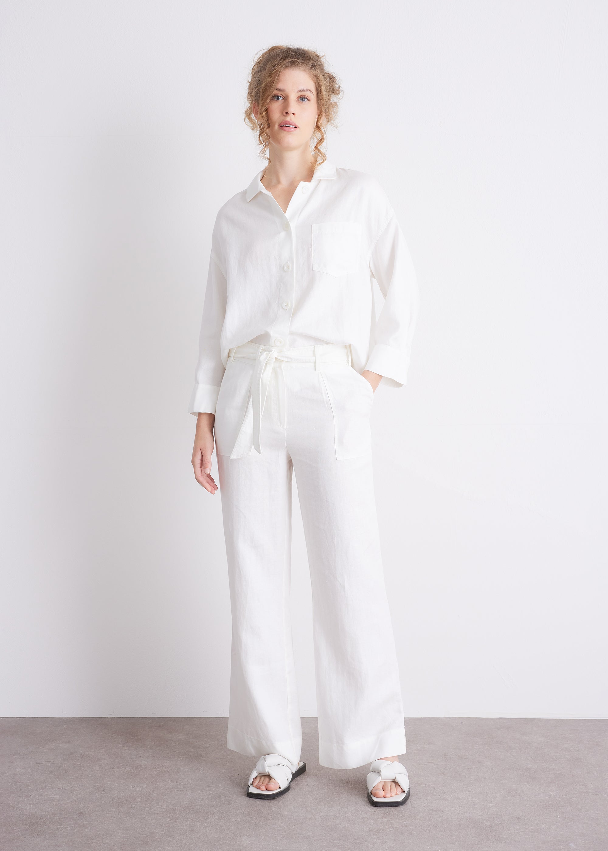 Hose aus Lyocell-Leinen-Mix