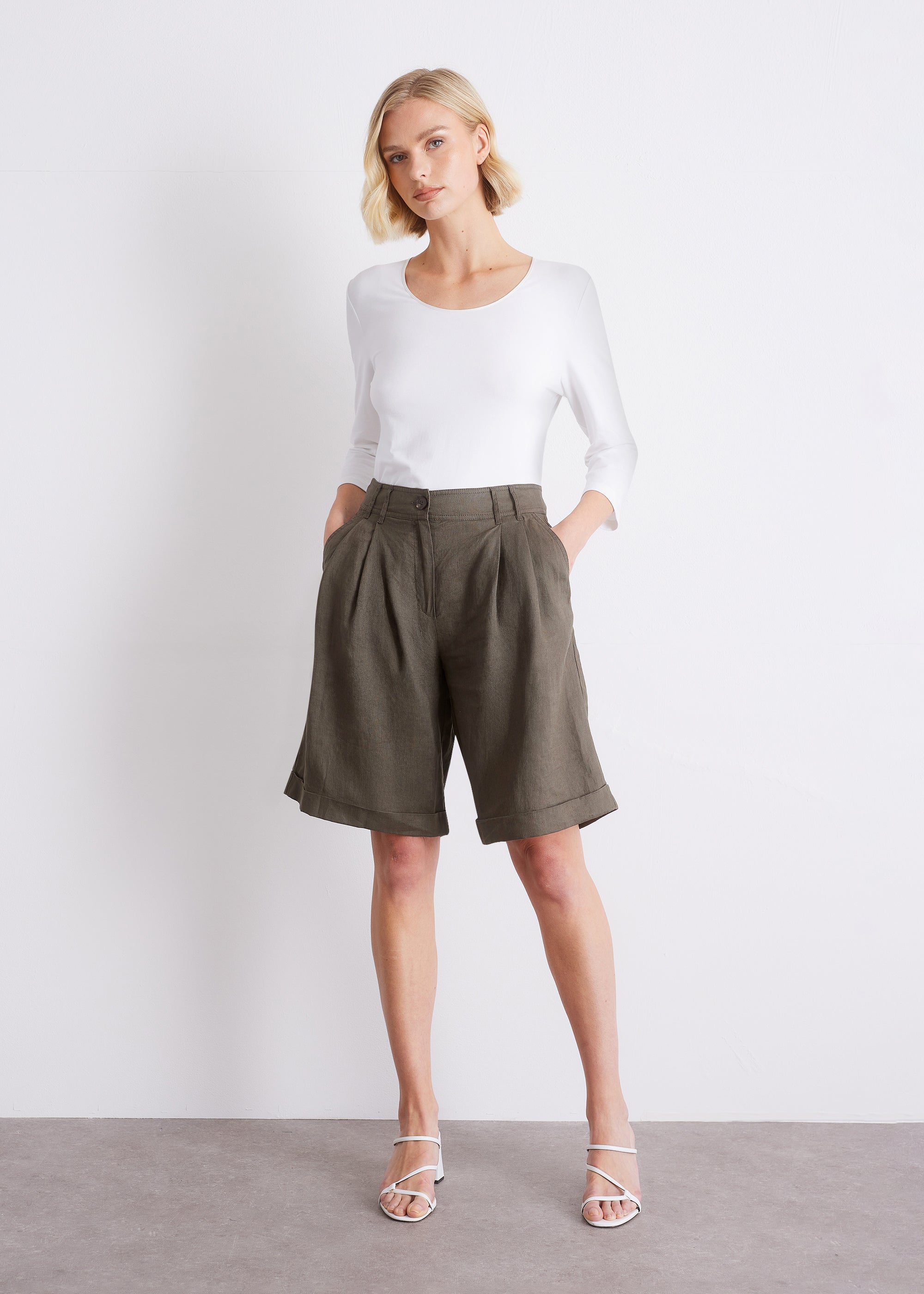 Bermudashorts aus reinem Leinen