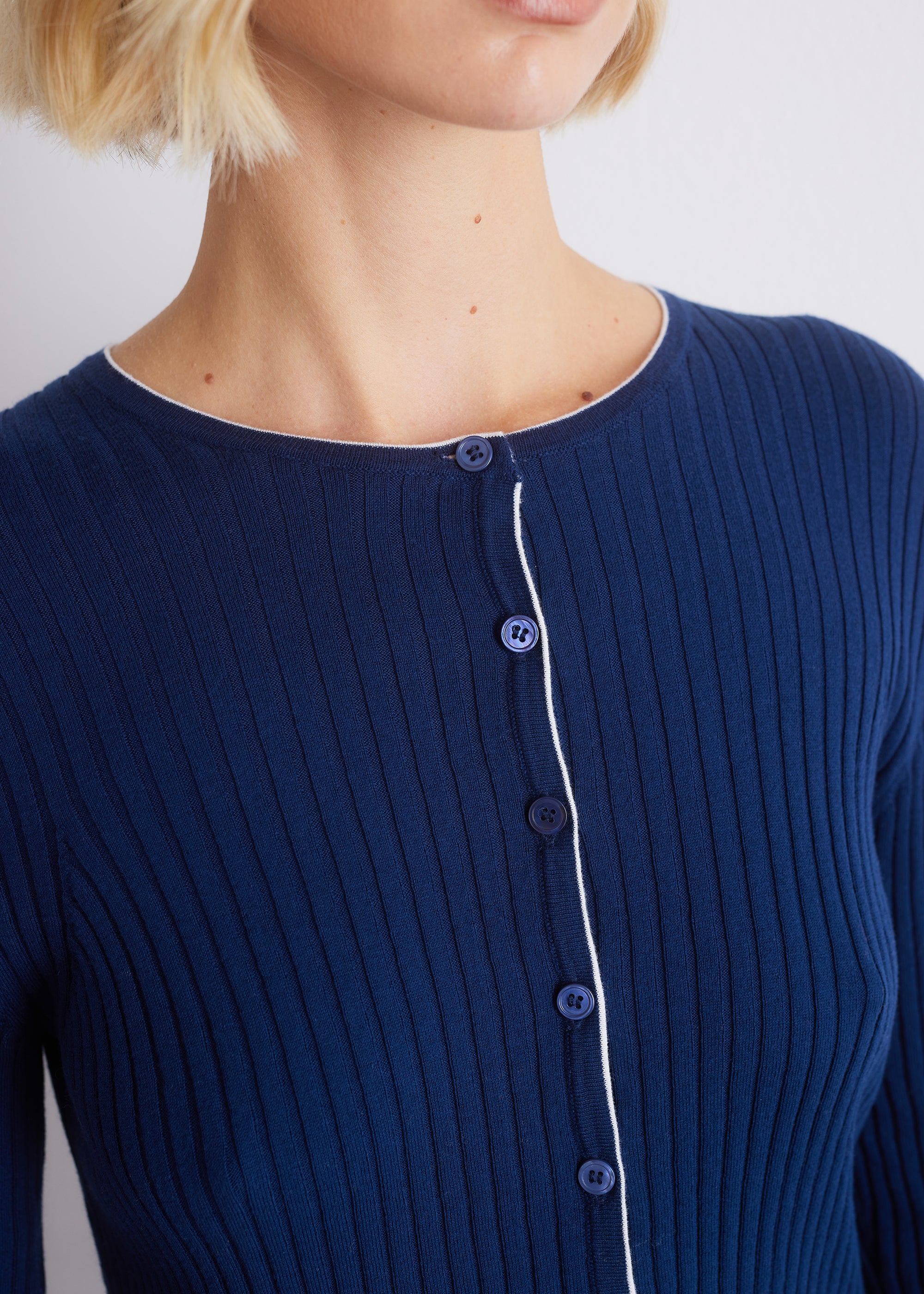 Rippstrick-Cardigan aus 100 % GOTS-zertifizierter Baumwolle