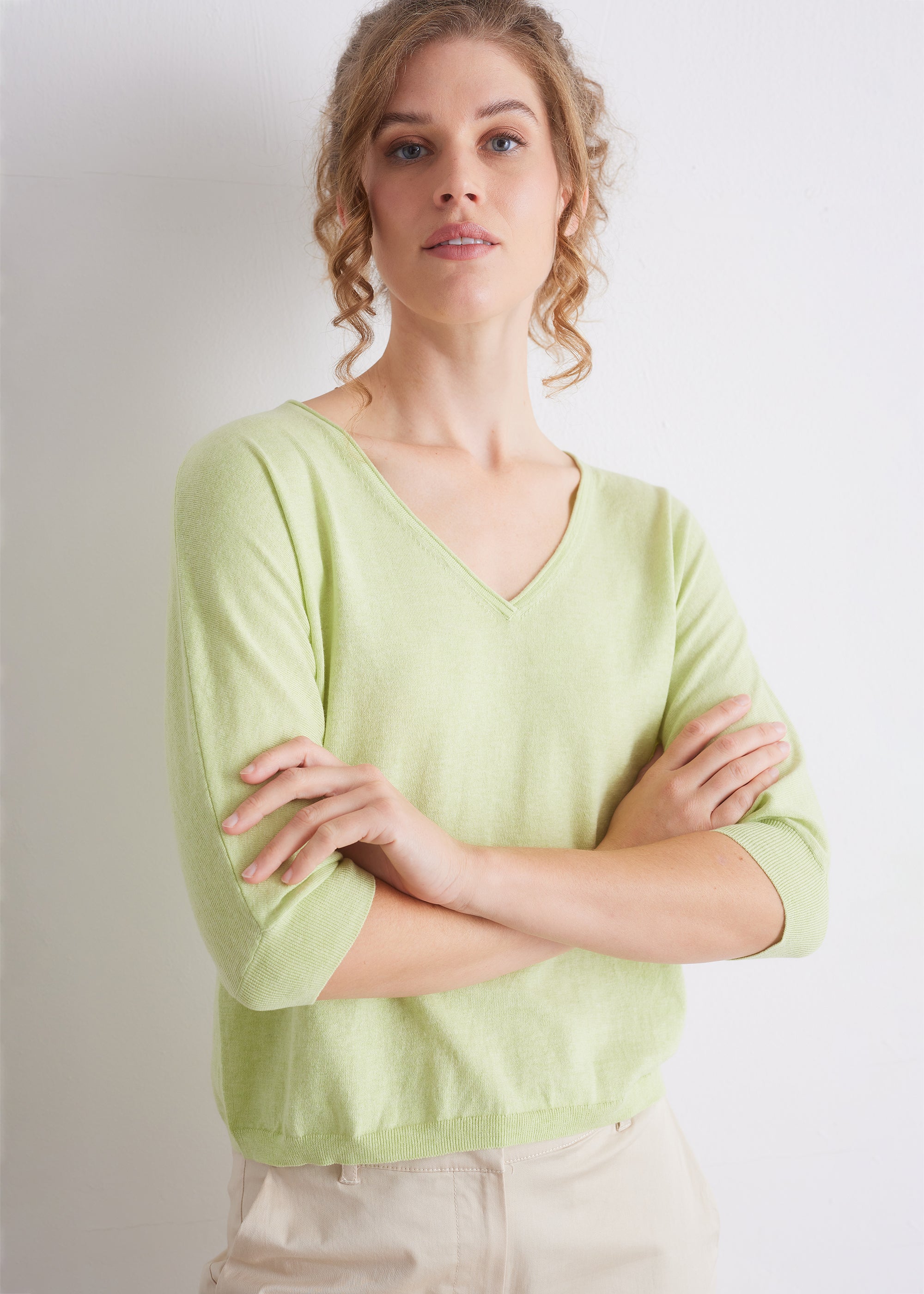 V-Ausschnitt-Pullover aus Baumwoll-Kaschmir-Mix