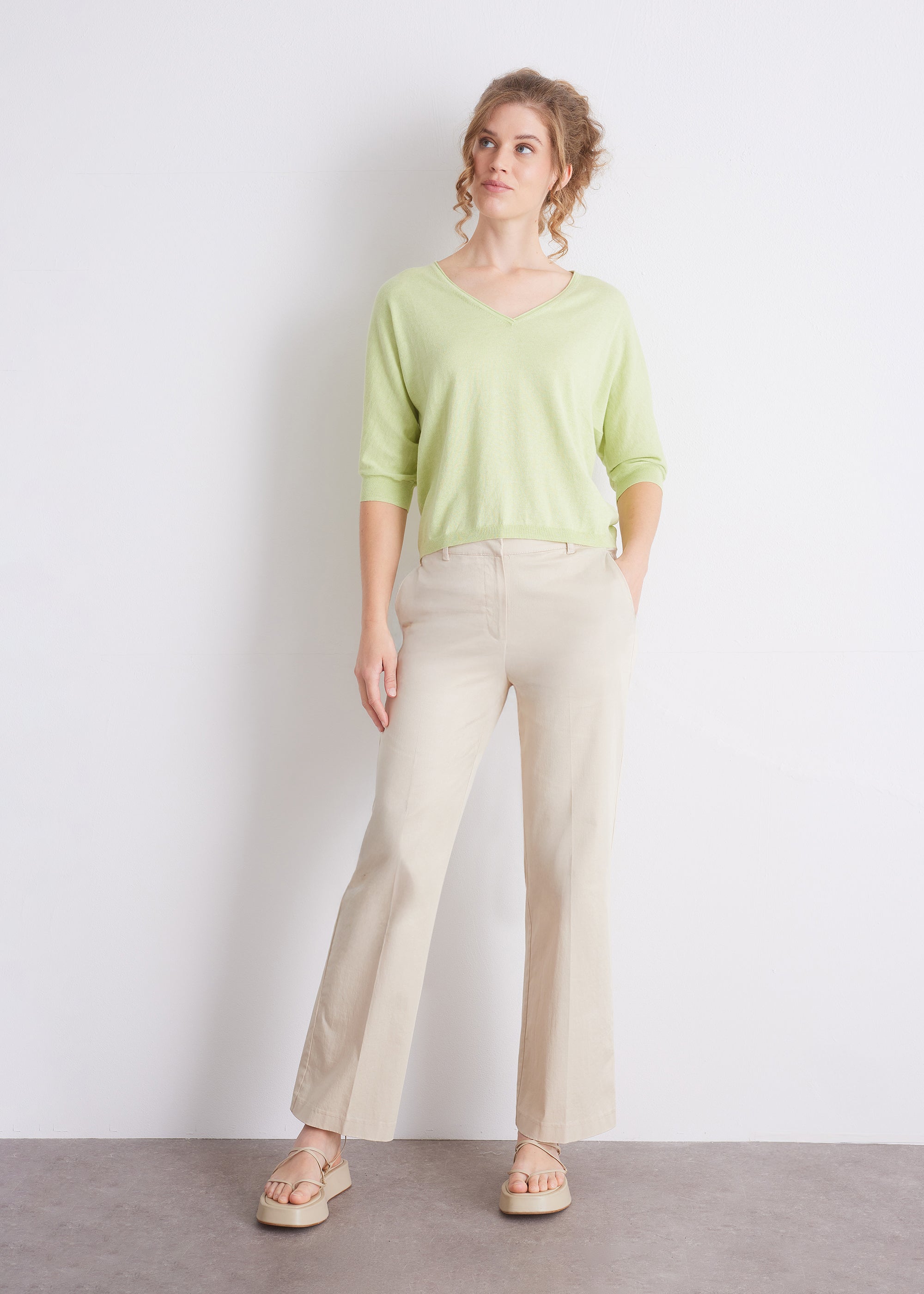 V-Ausschnitt-Pullover aus Baumwoll-Kaschmir-Mix