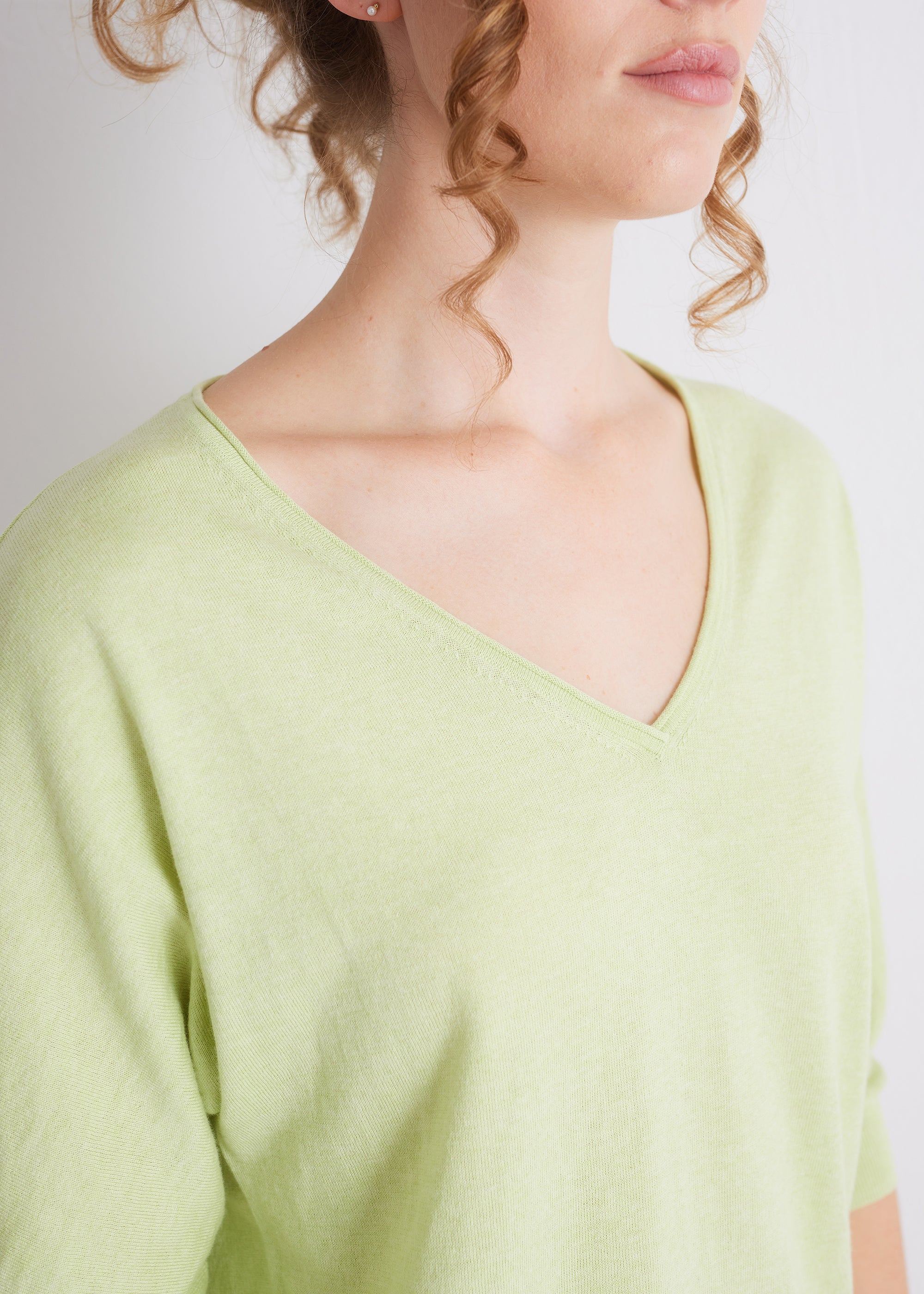 V-Ausschnitt-Pullover aus Baumwoll-Kaschmir-Mix