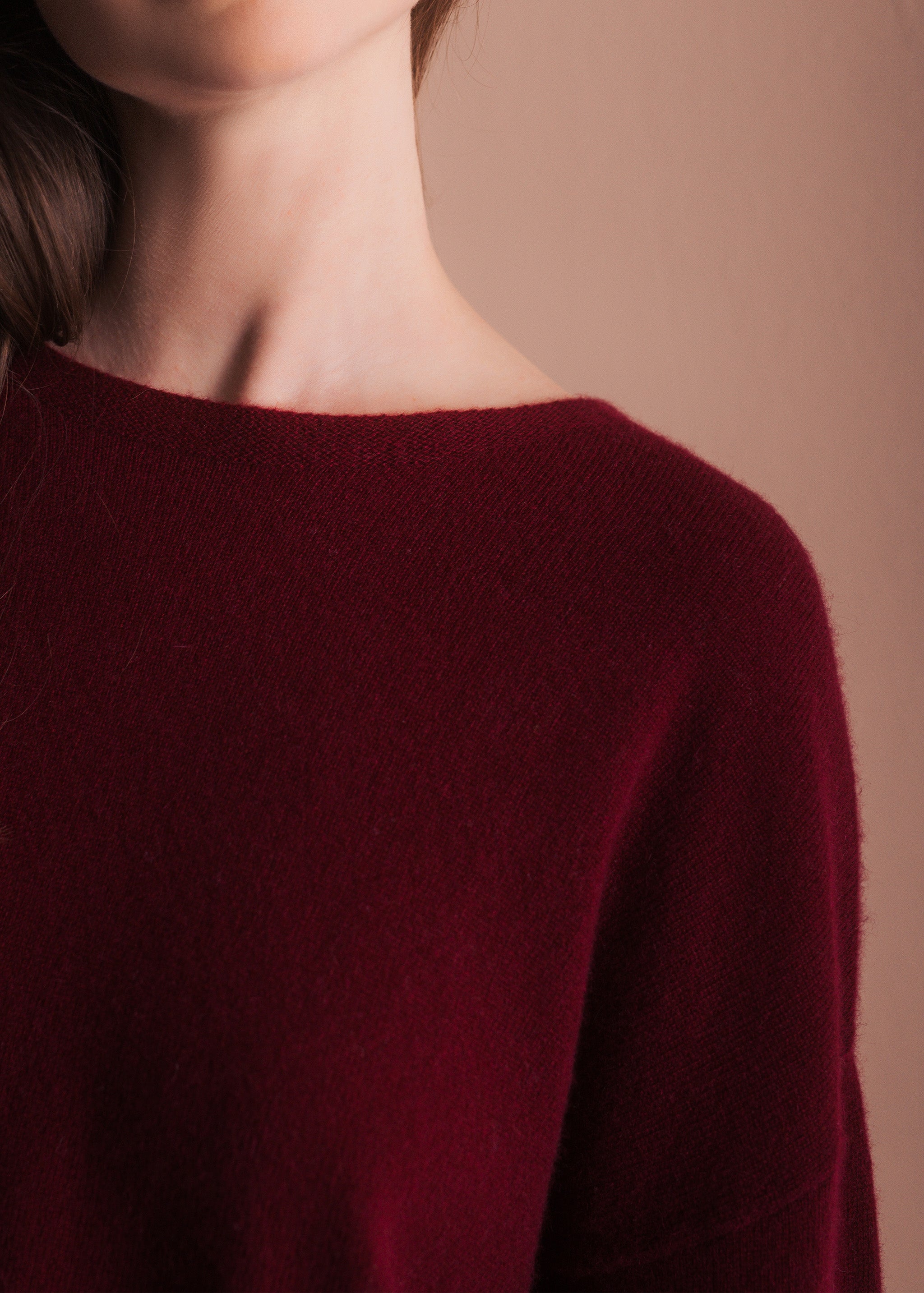 Kaschmirpullover mit weitem Ausschnitt