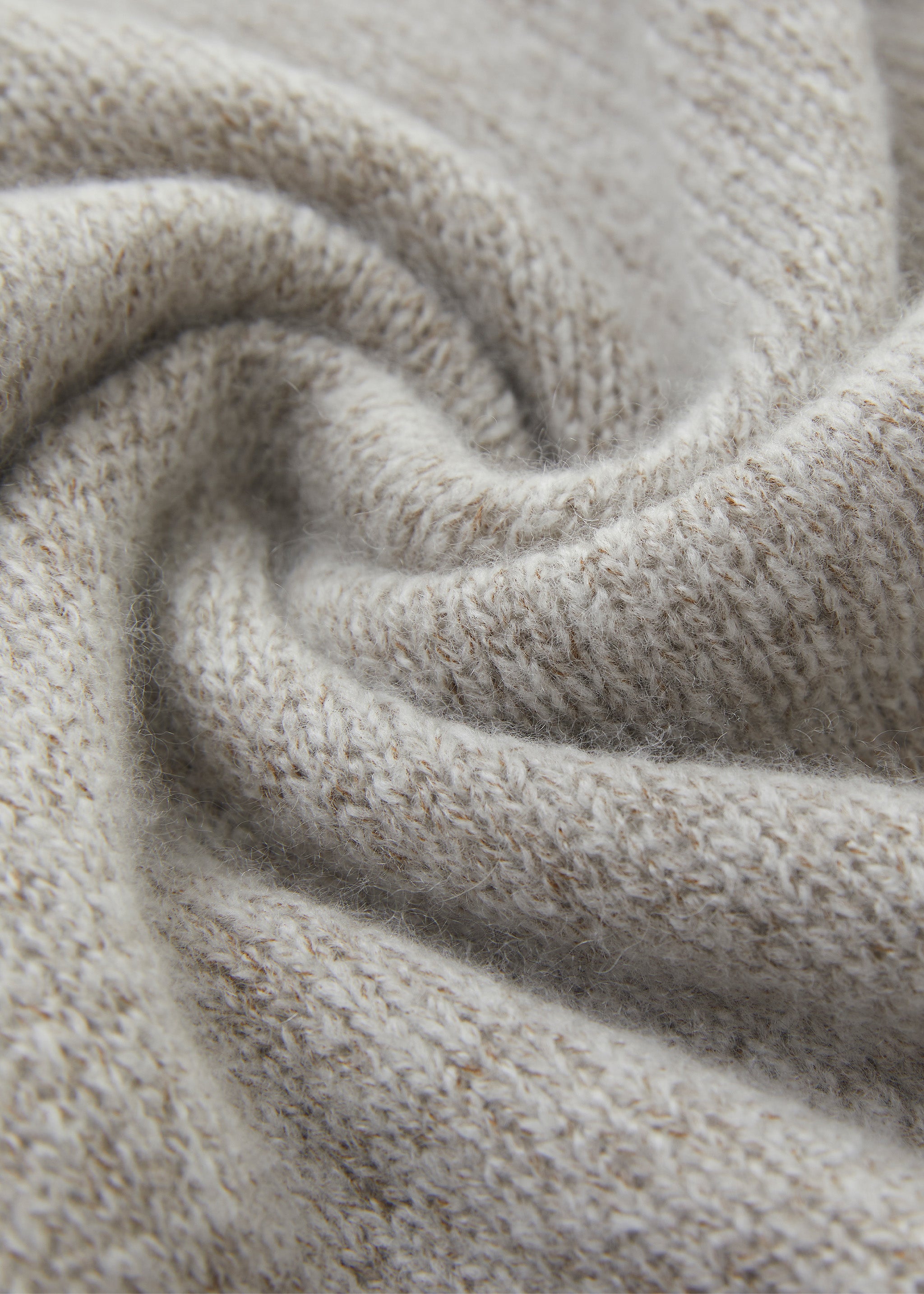 Pullover mit Rüschenkragen