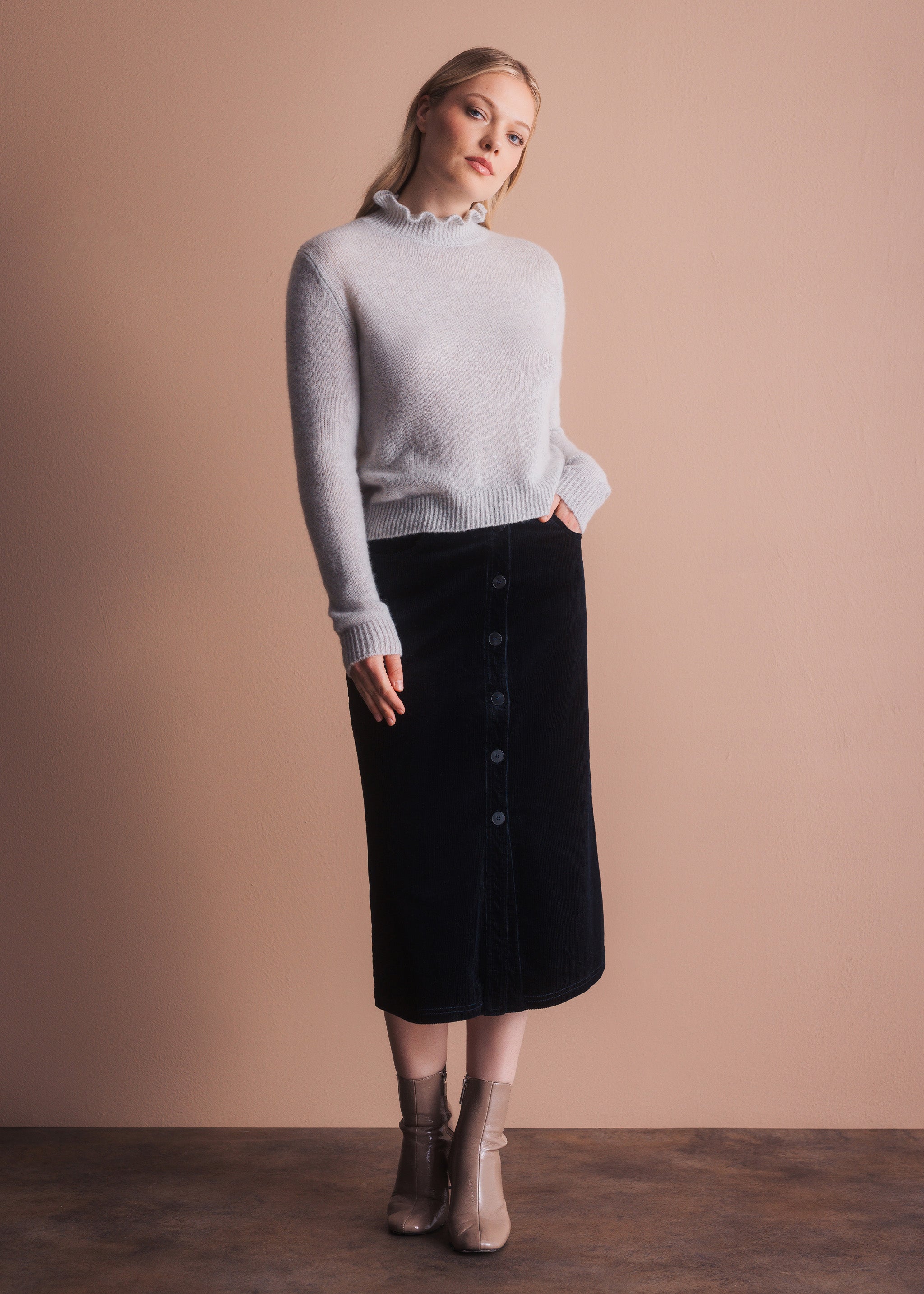 Pullover mit Rüschenkragen
