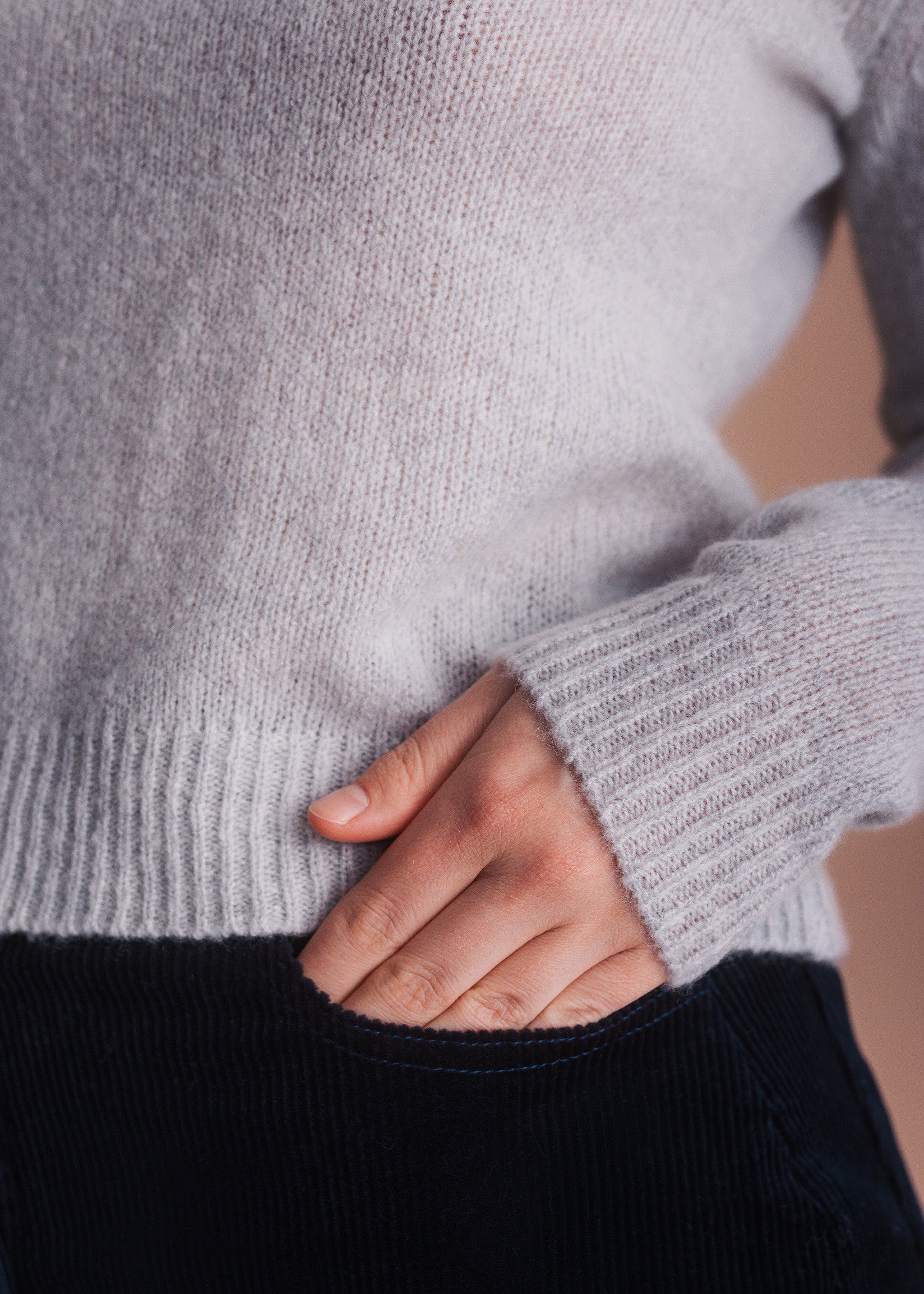 Pullover mit Rüschenkragen