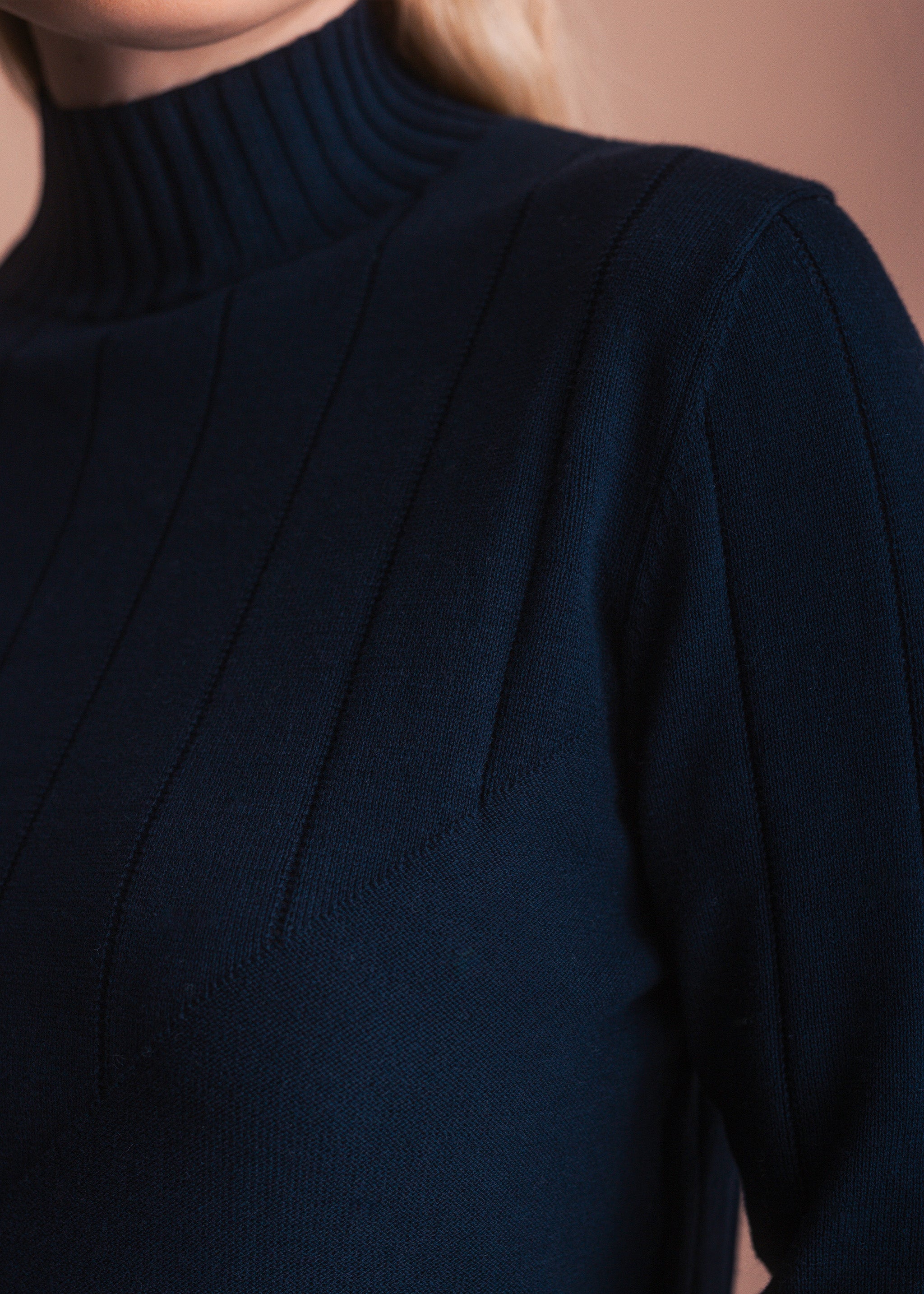 Pullover mit Stehkragen