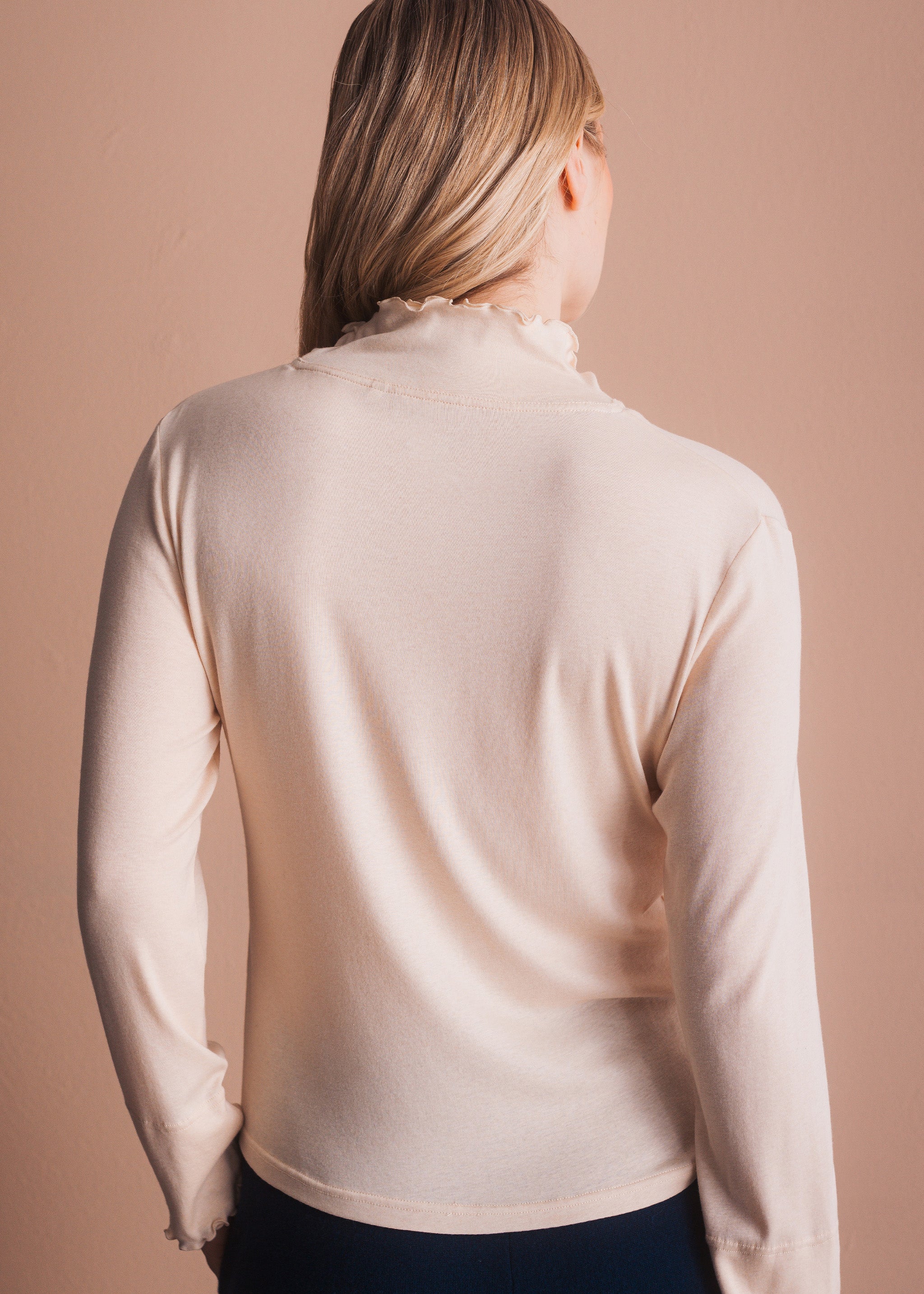 Shirt mit Rüschenkragen