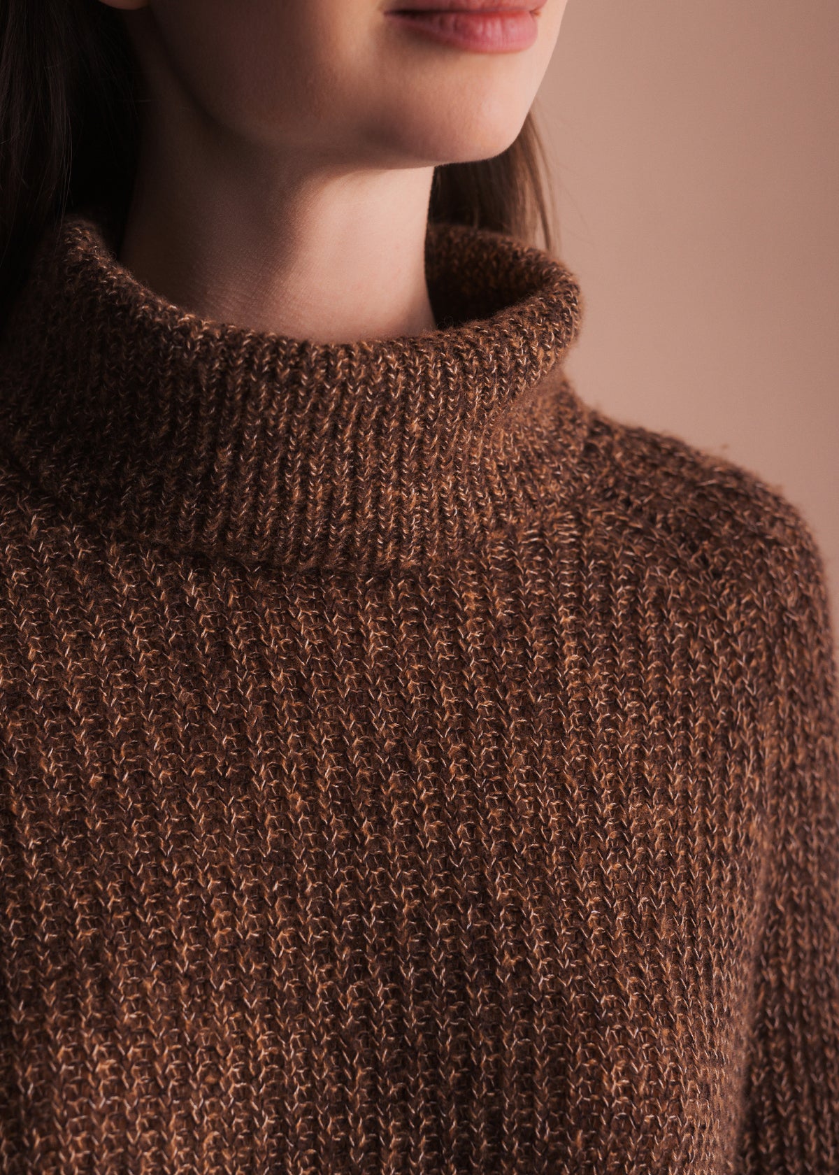 Rollkragenpullover mit Kontrastbund