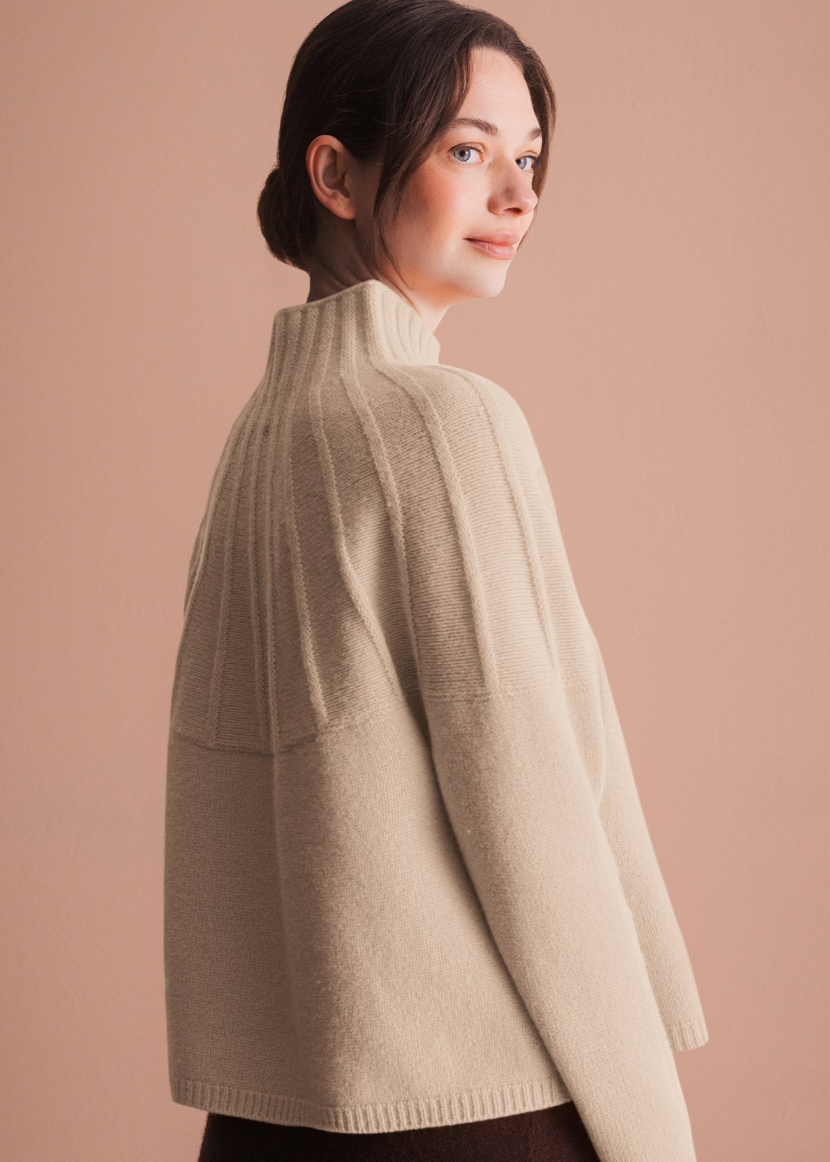 Pullover mit Stehkragen aus reiner Merinowolle