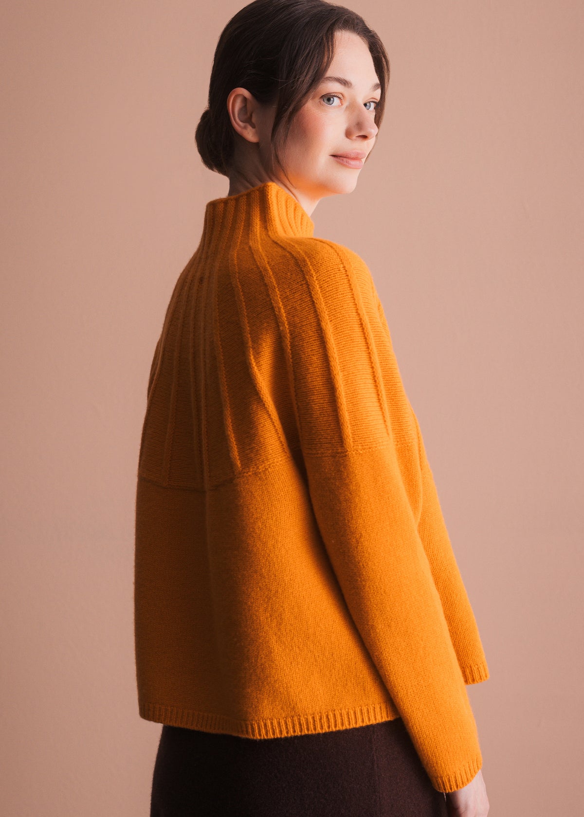 Pullover mit Stehkragen aus reiner Merinowolle