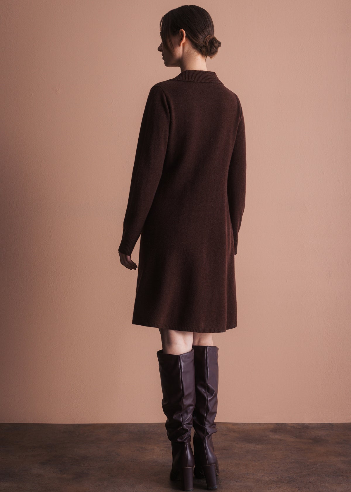Strickkleid mit Kragen
