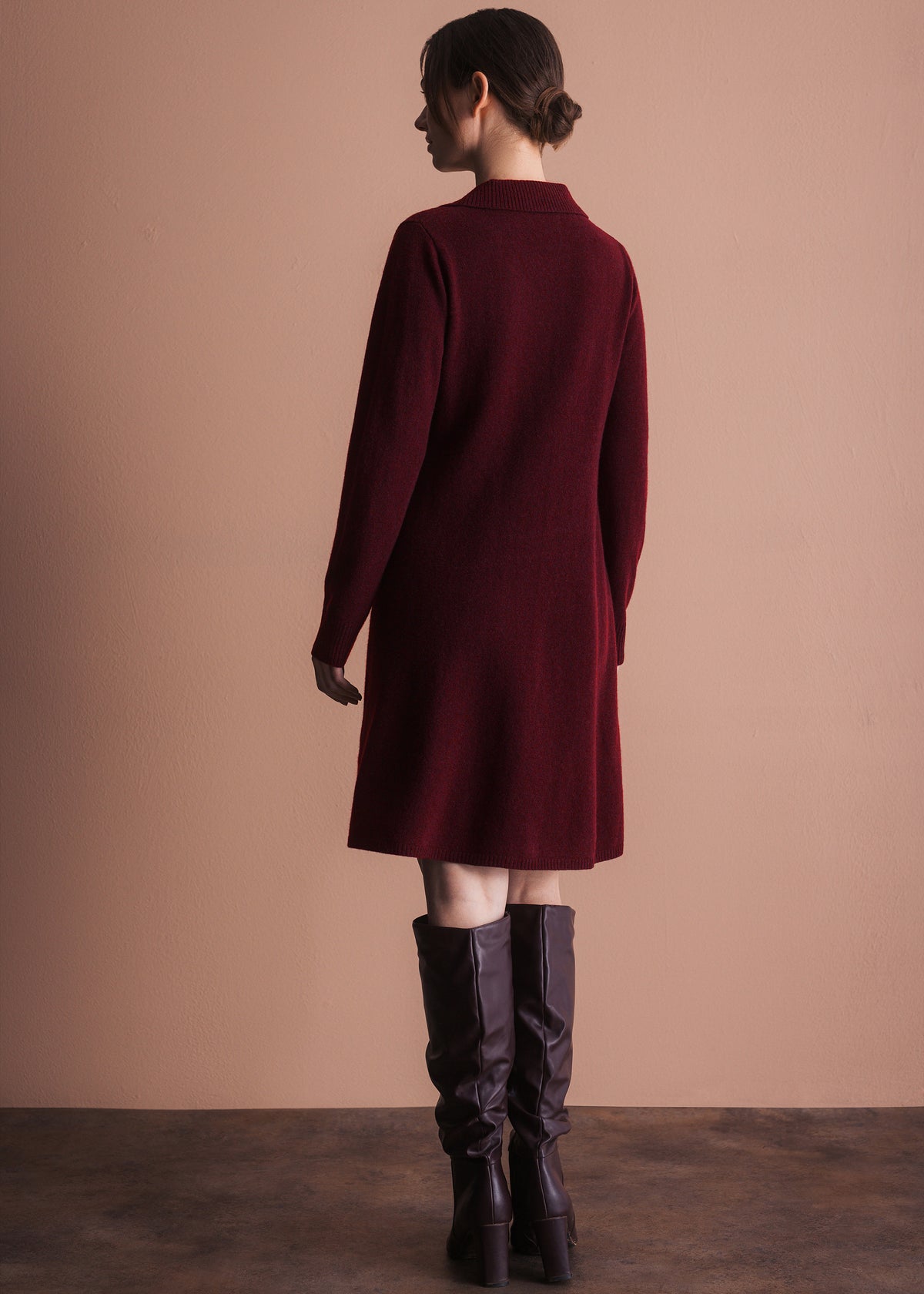 Strickkleid mit Kragen