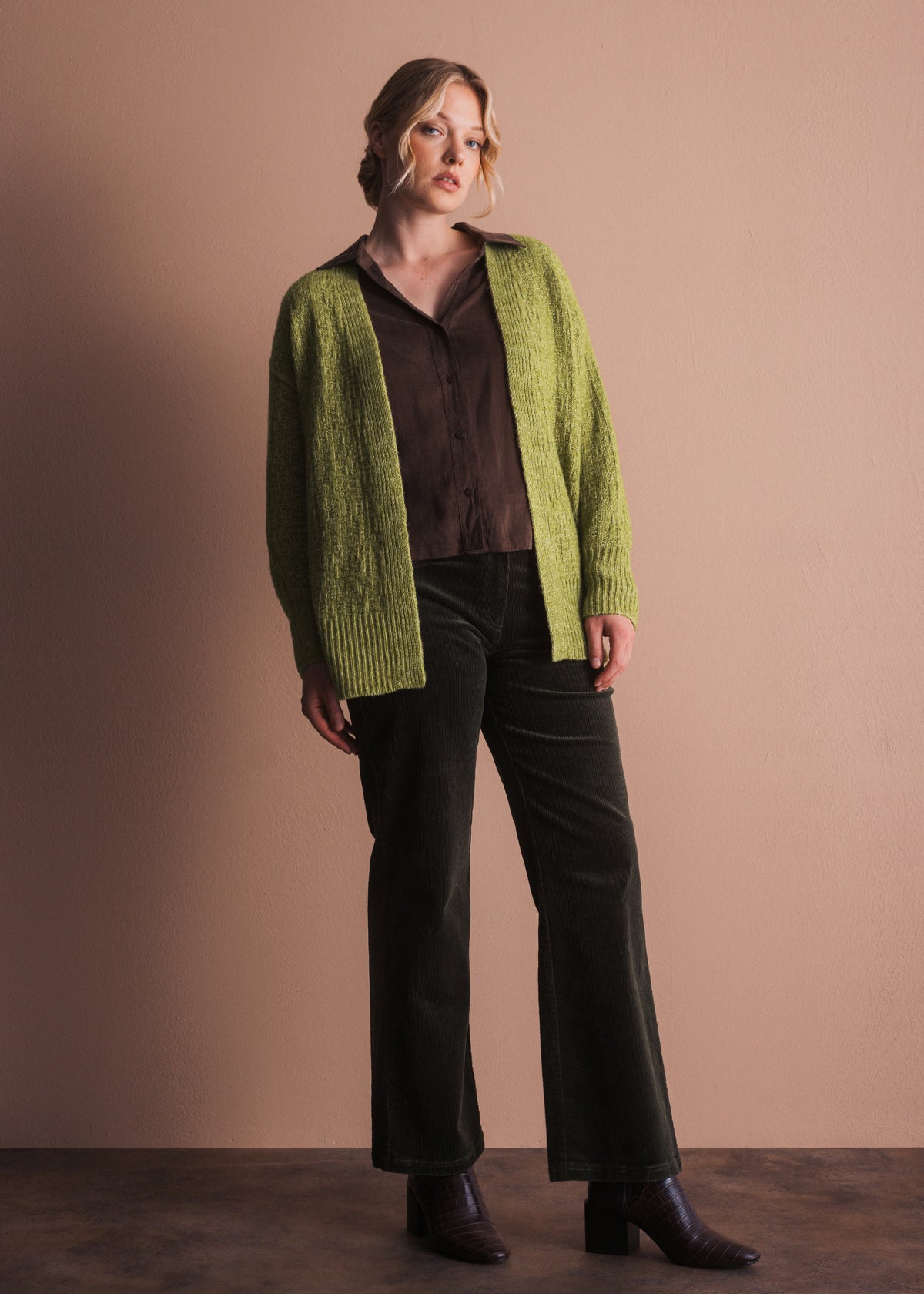 Offene Strickjacke