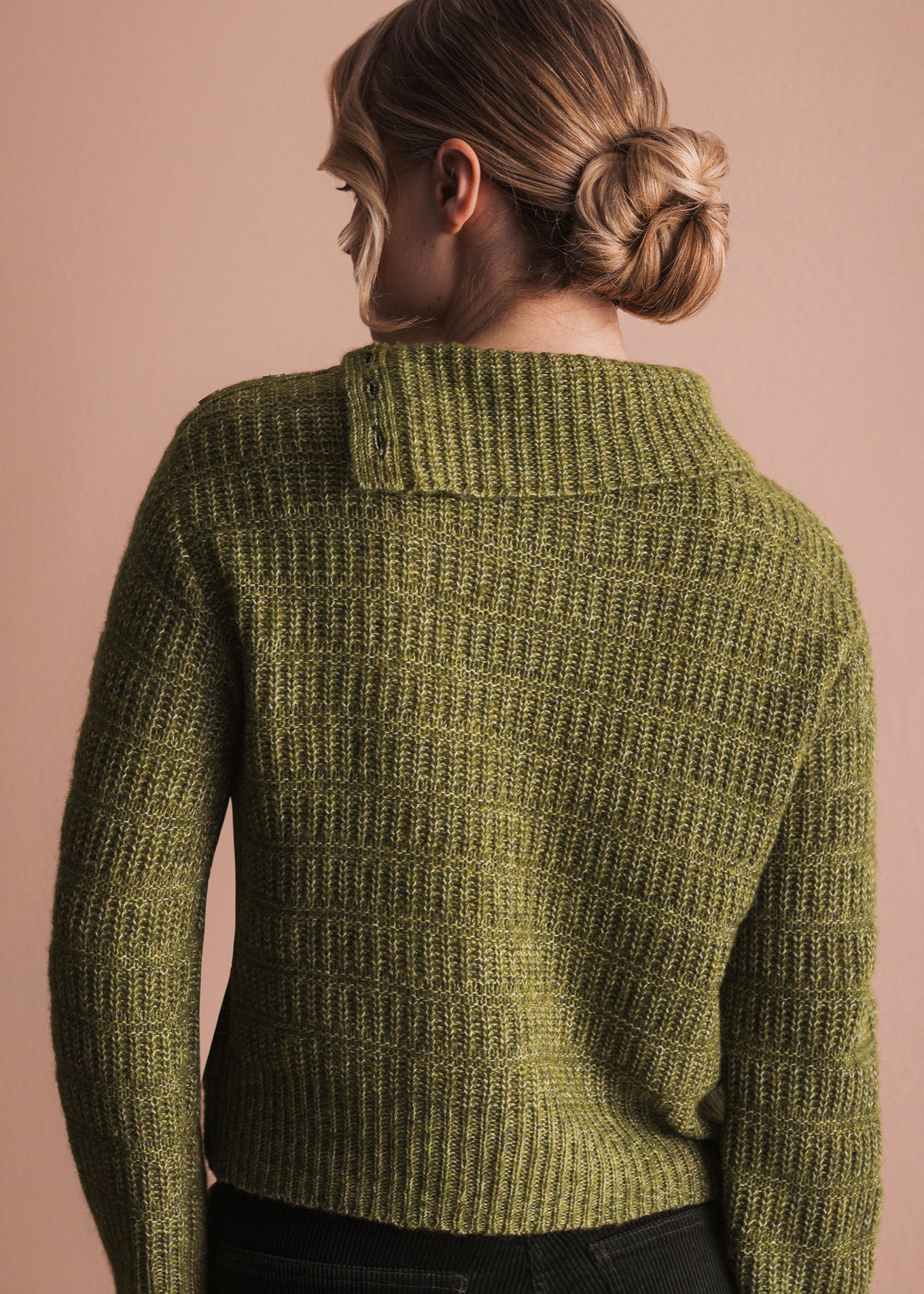 Pullover mit Kragendetail