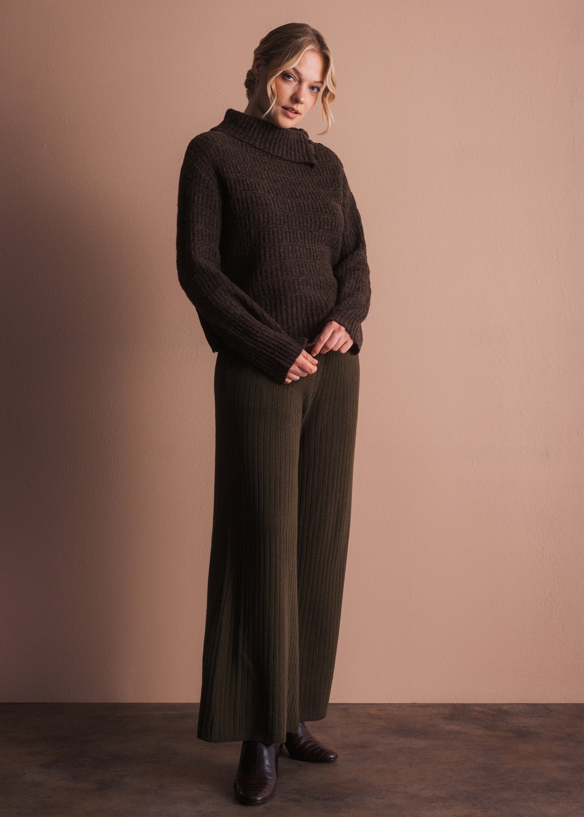 Pullover mit Kragendetail