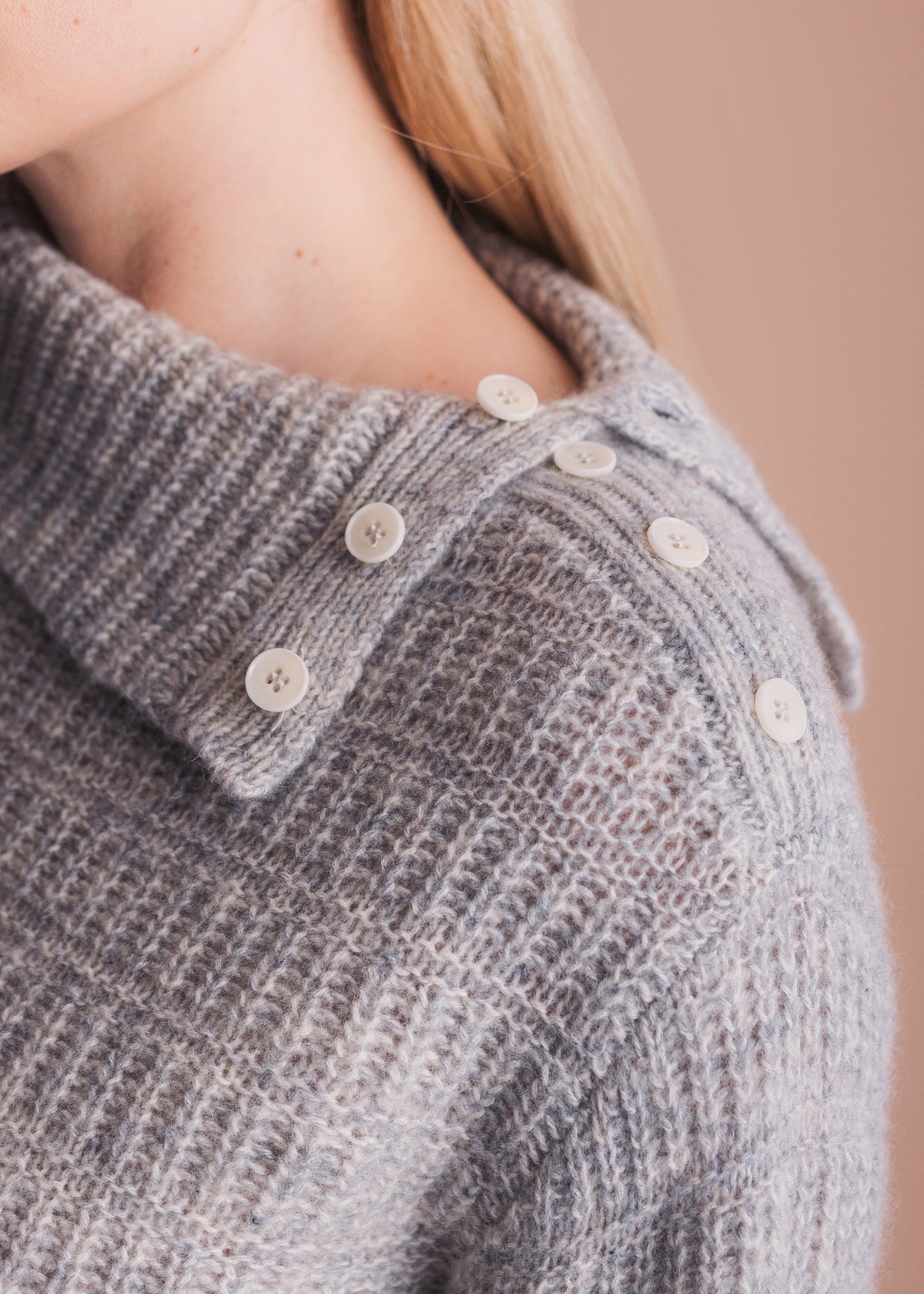 Pullover mit Kragendetail