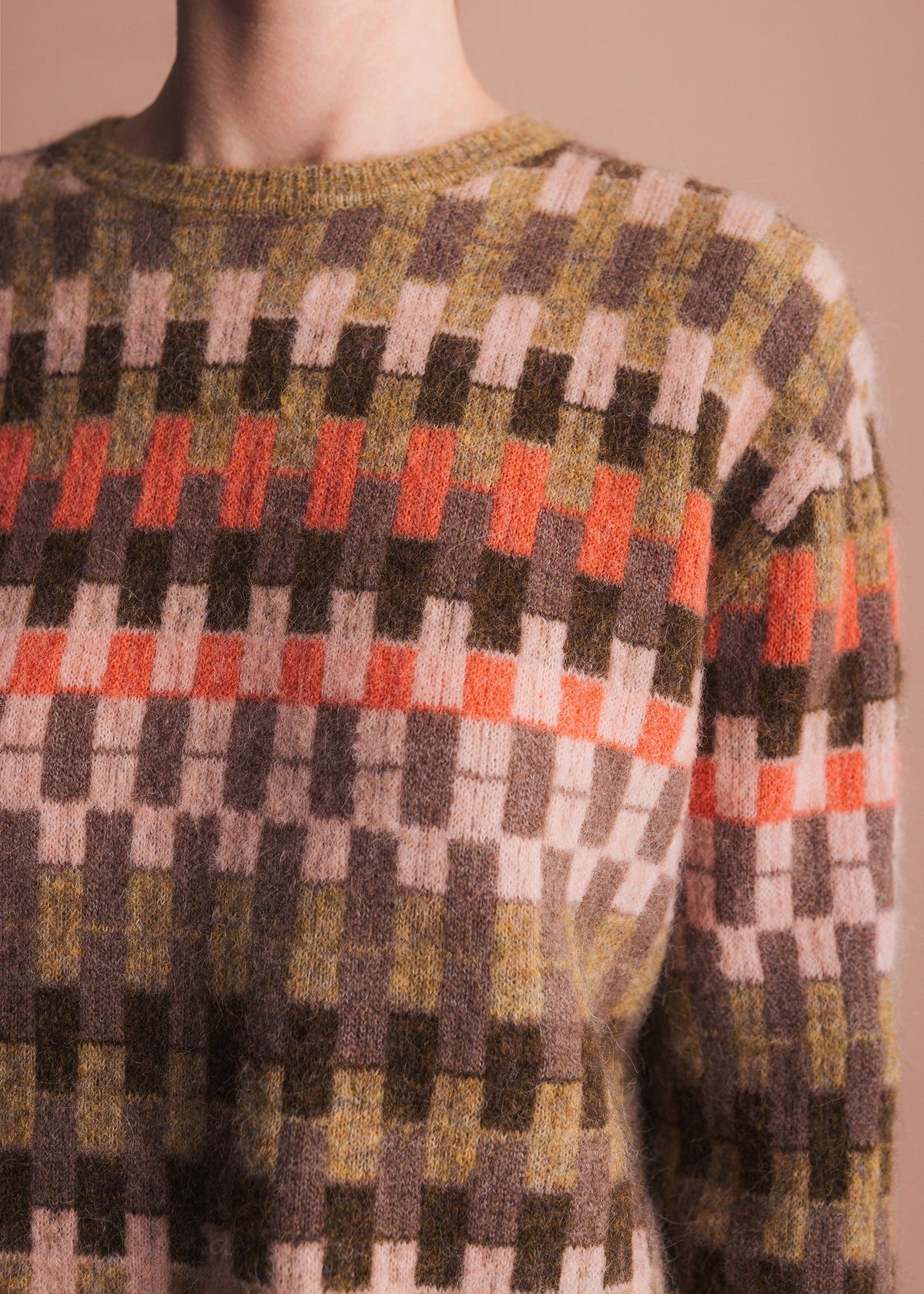 Pullover mit grafischem Strickmuster