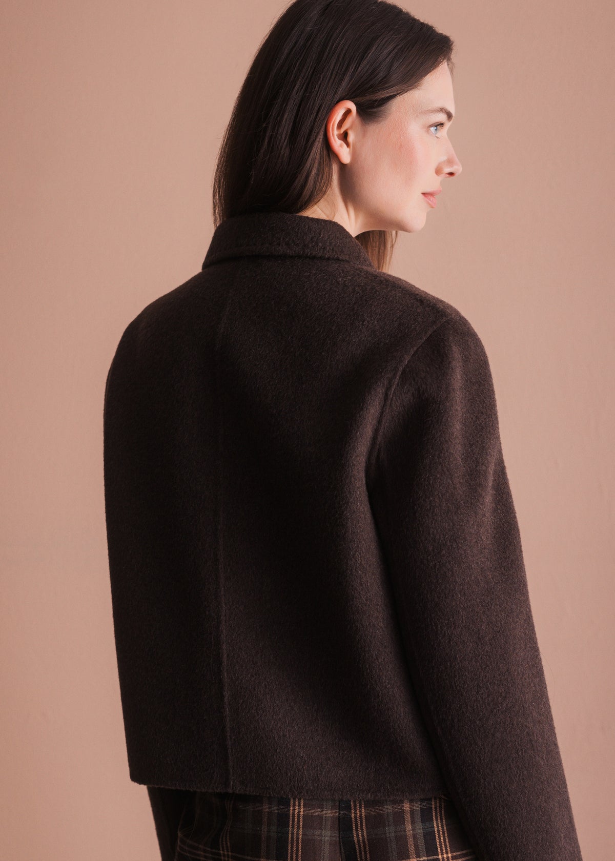 Kurze Jacke mit Reverskragen