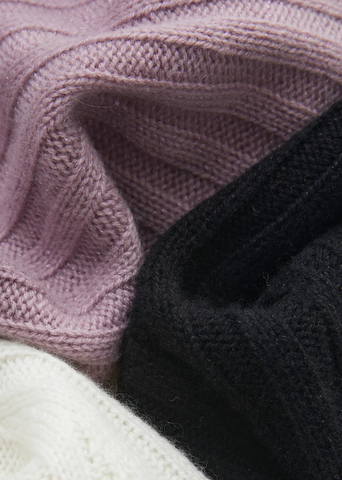 Strickkleid mit Glockenärmeln