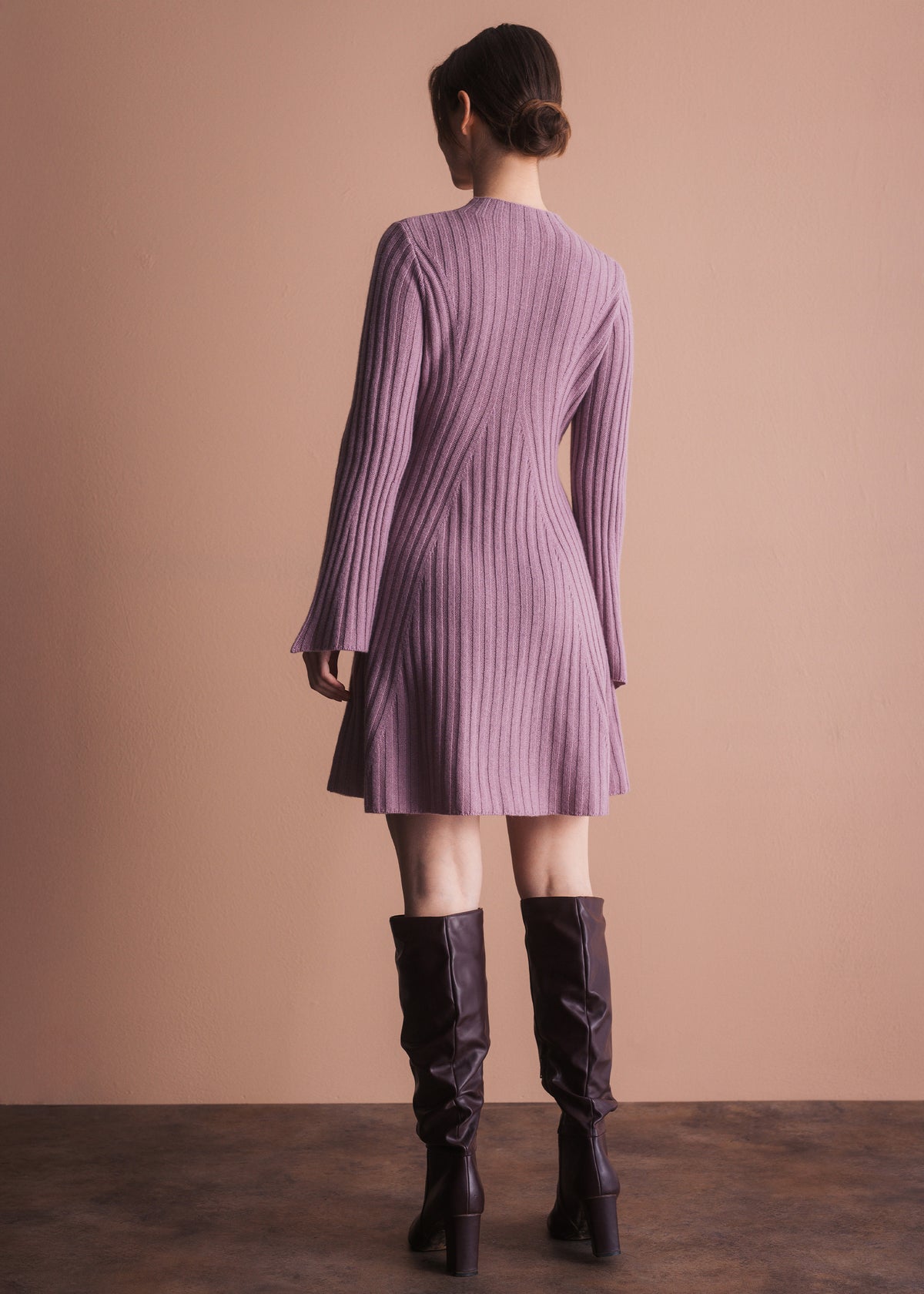 Strickkleid mit Glockenärmeln