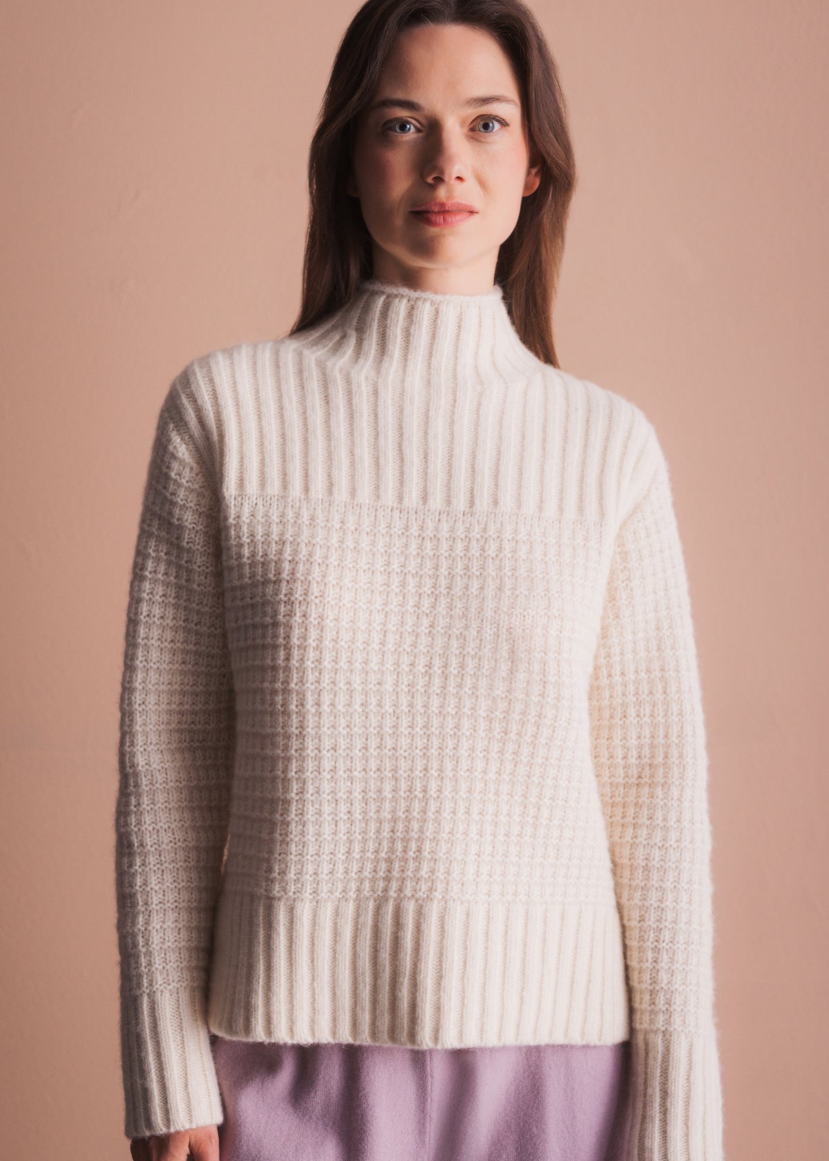 Rippstrickpullover mit Stehkragen