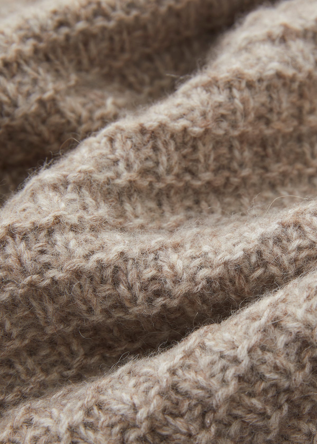 Rippstrickpullover mit Stehkragen