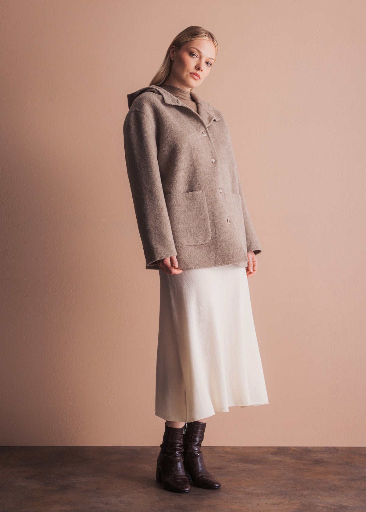 Wolljacke mit Kapuze in Taupe meliert