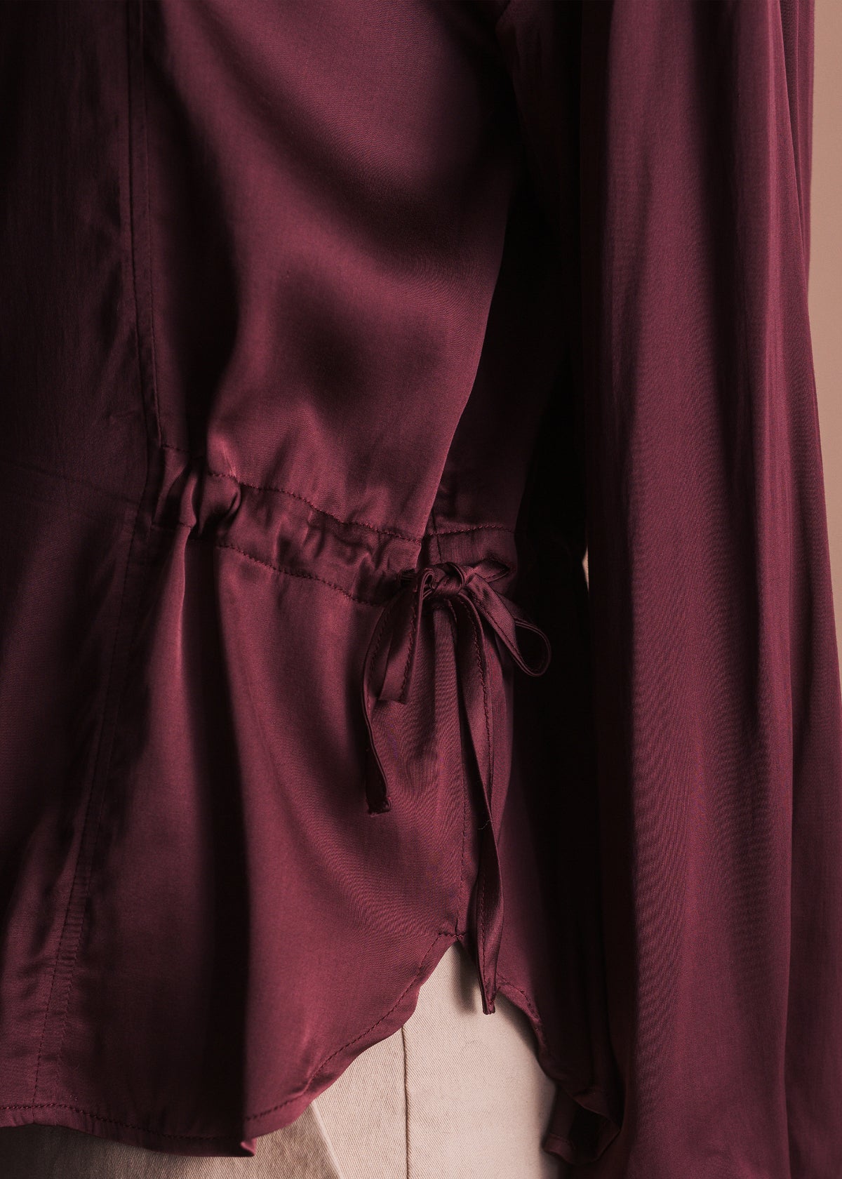 Bluse mit Bindedetail