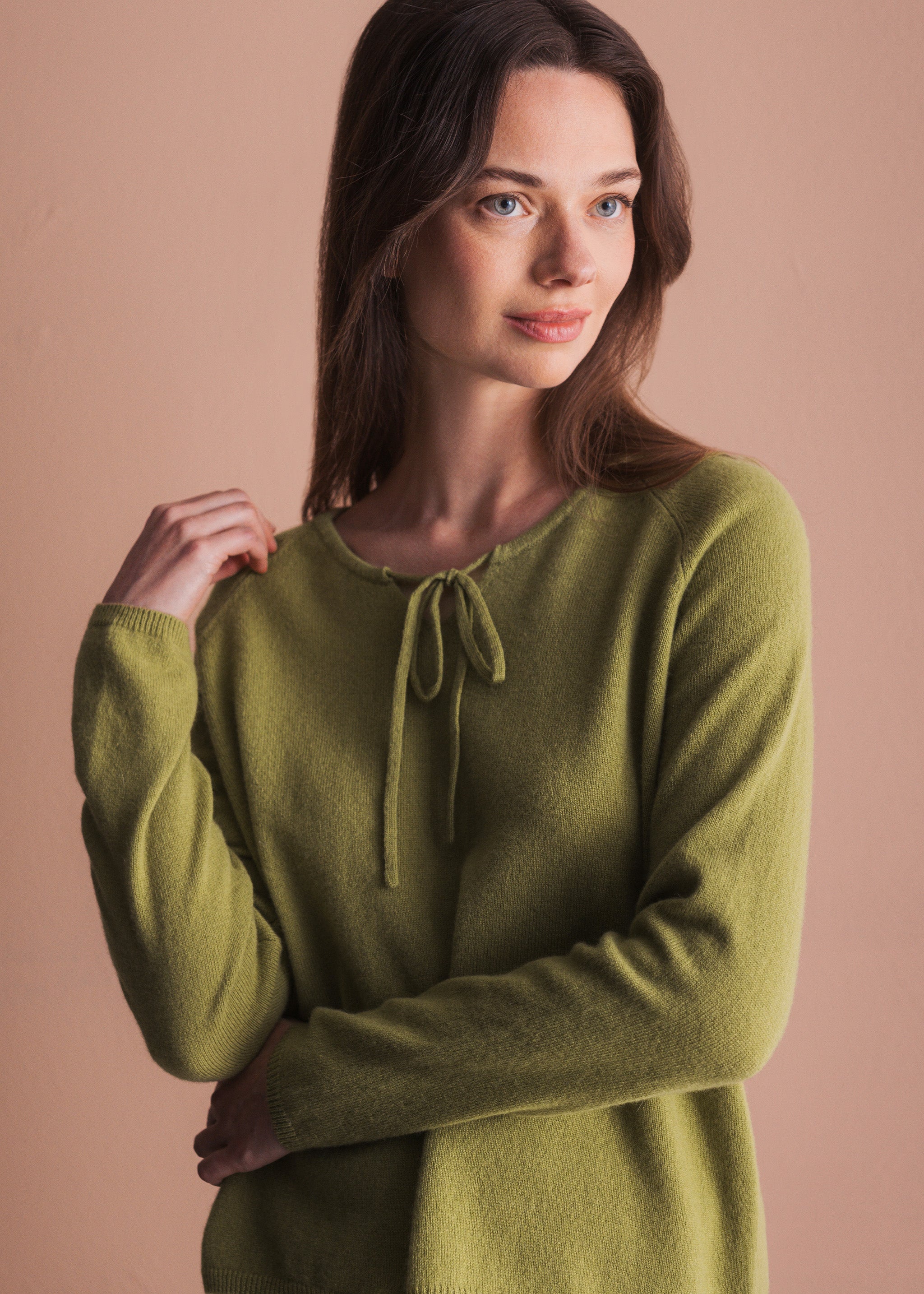 Pullover mit Bindeband am Rundhalsausschnitt