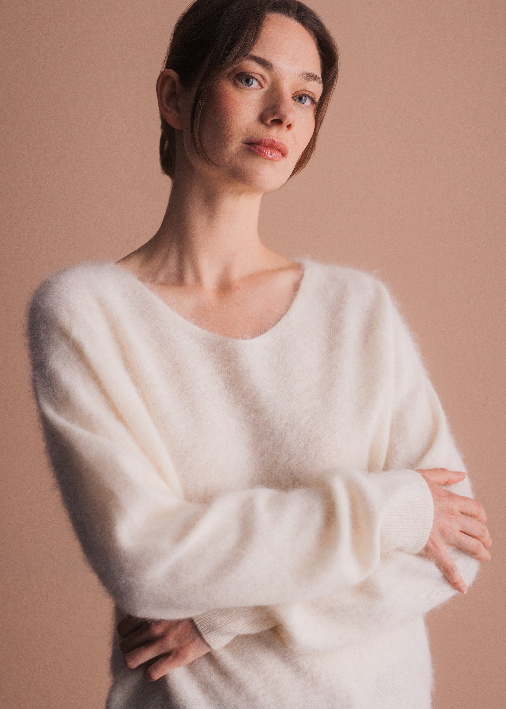 Pullover mit V-Ausschnitt aus gebrushtem Garn