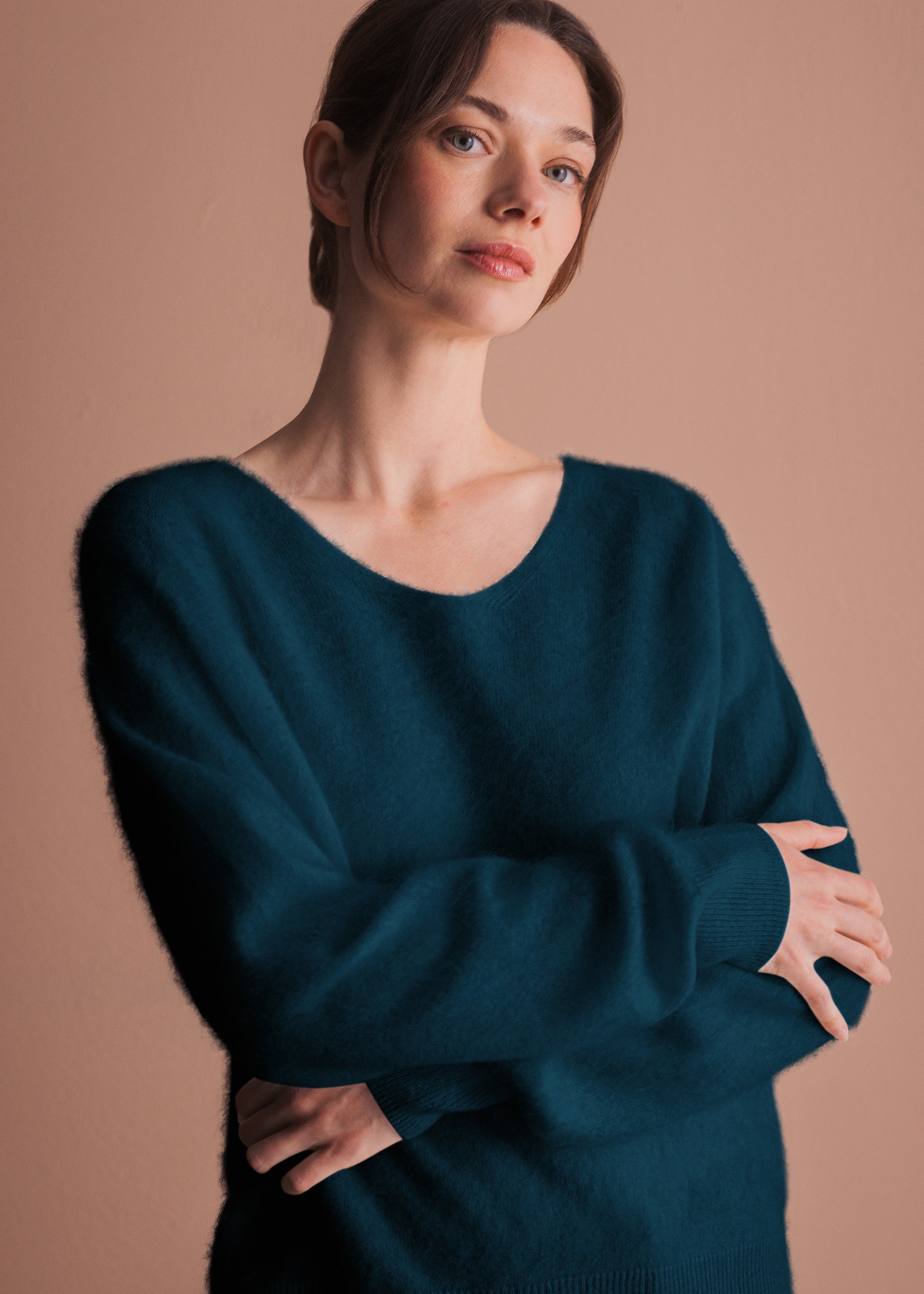 Pullover mit V-Ausschnitt aus gebrushtem Garn