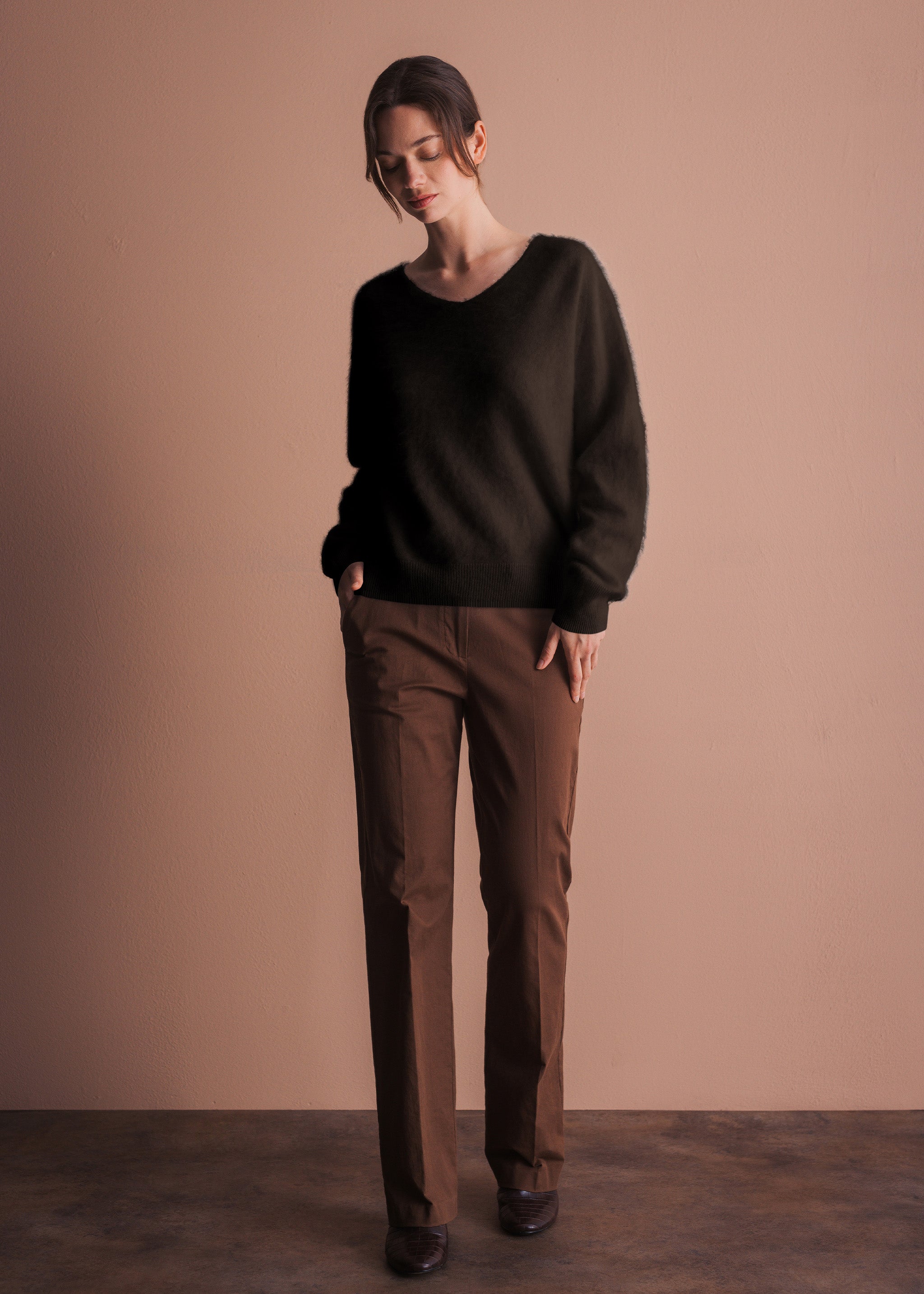Pullover mit V-Ausschnitt aus gebrushtem Garn