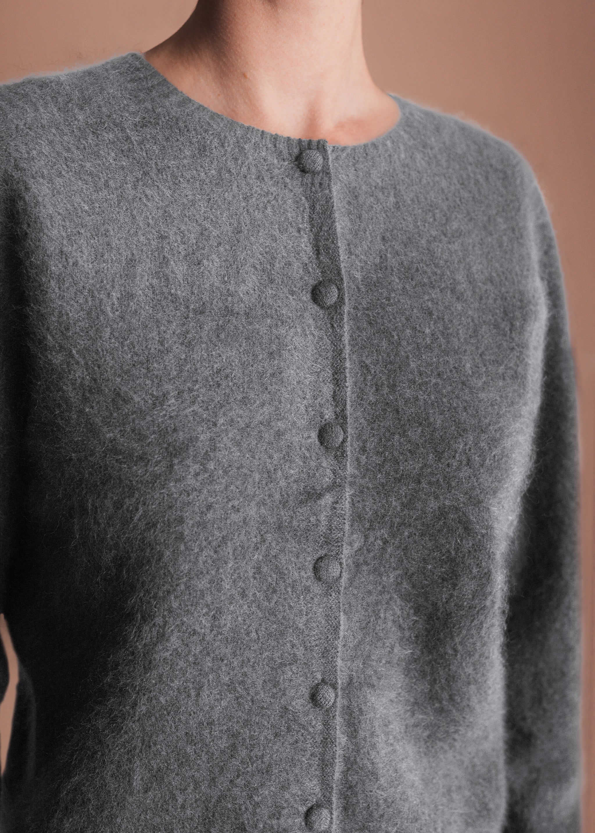 Cardigan mit Knopfleiste aus gebrushtem Garn
