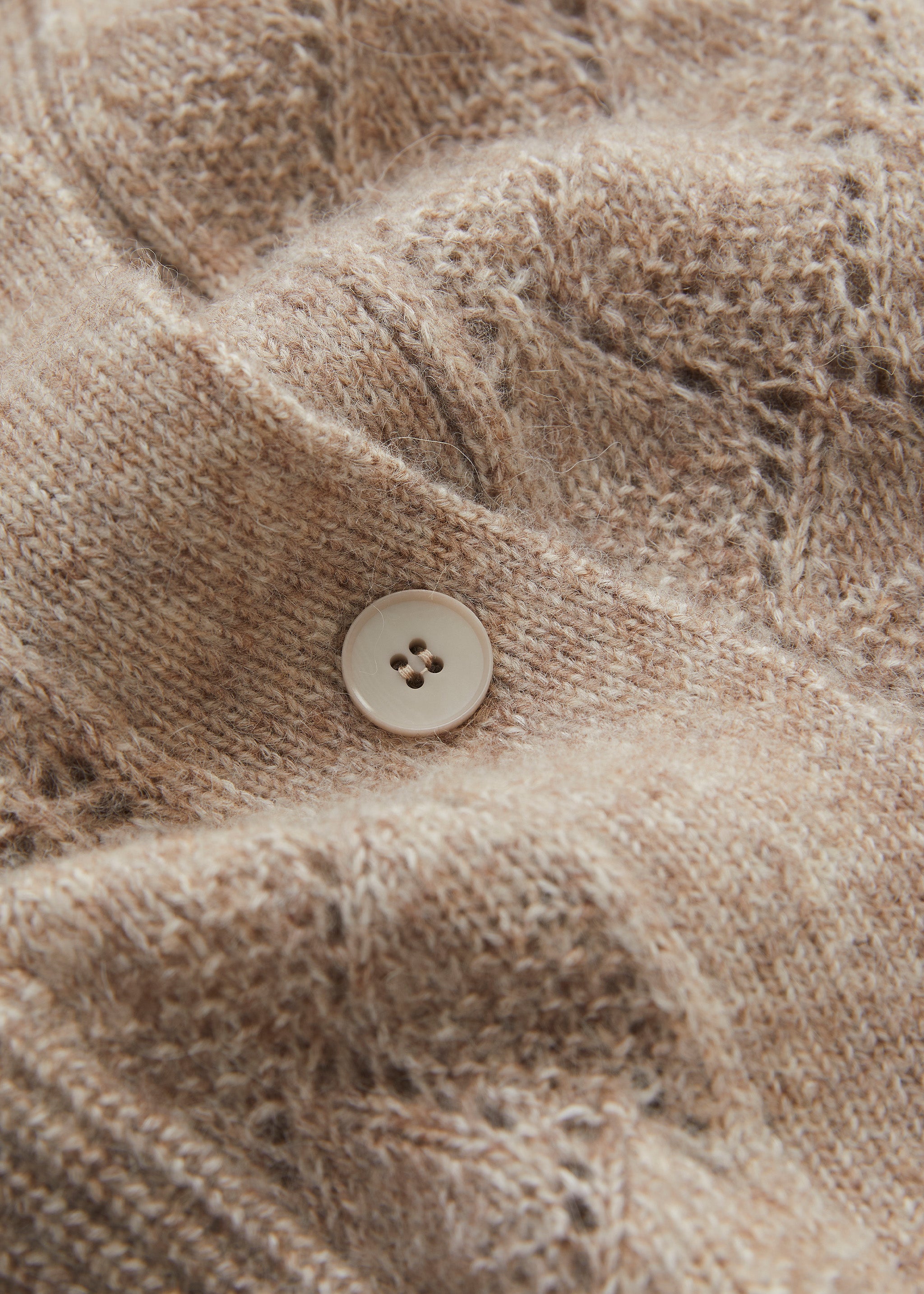 Cardigan mit Ajourmuster in Hazelnut