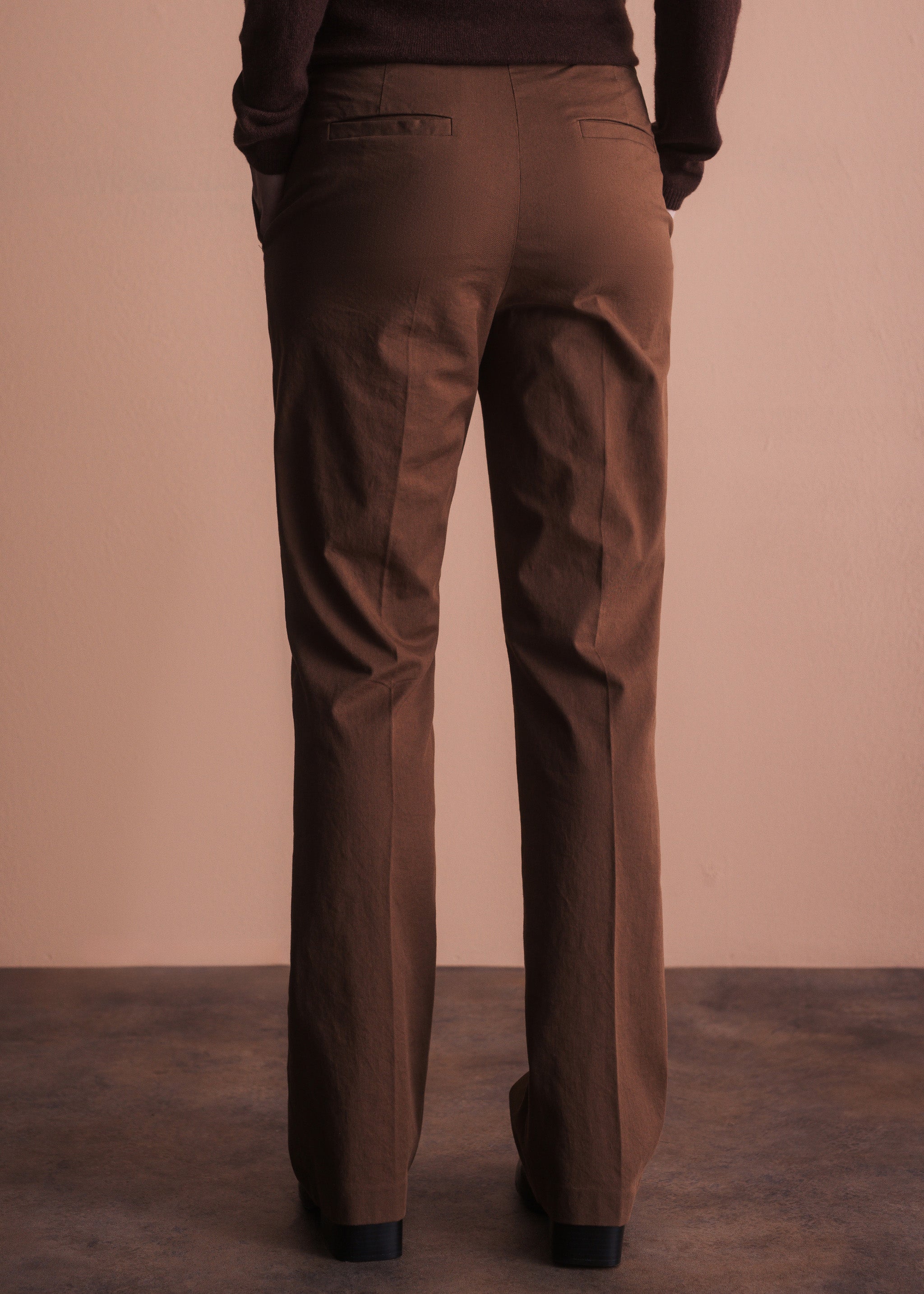 Stoffhose mit Bügelfalte