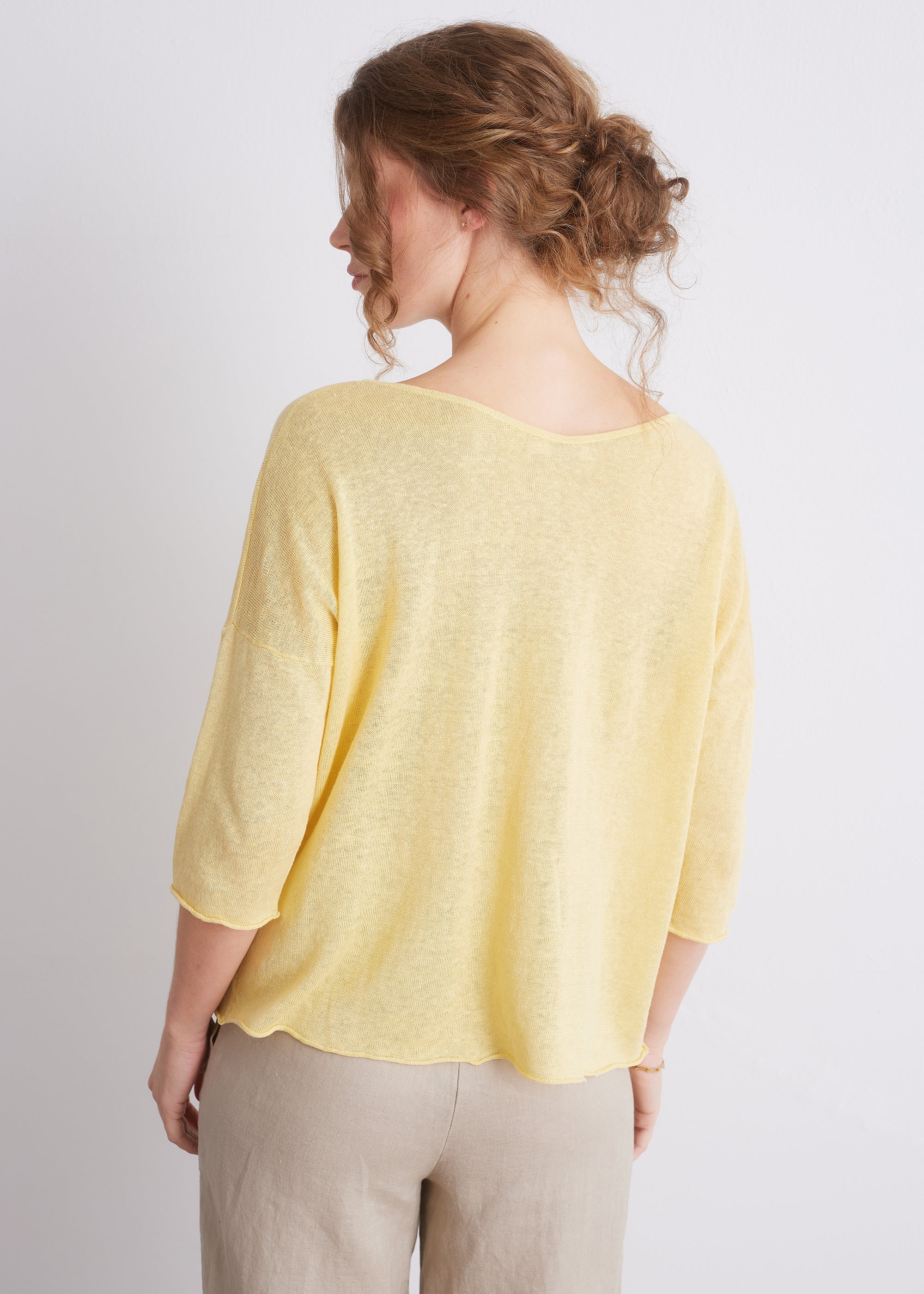 Leinenpullover mit V-Ausschnitt