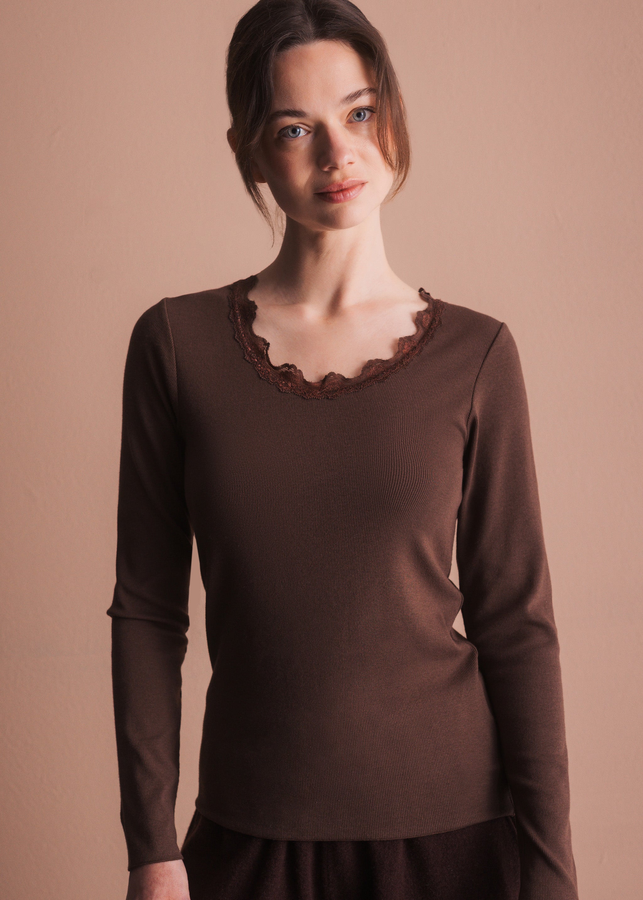 Langarmshirt mit Spitzenbesatz