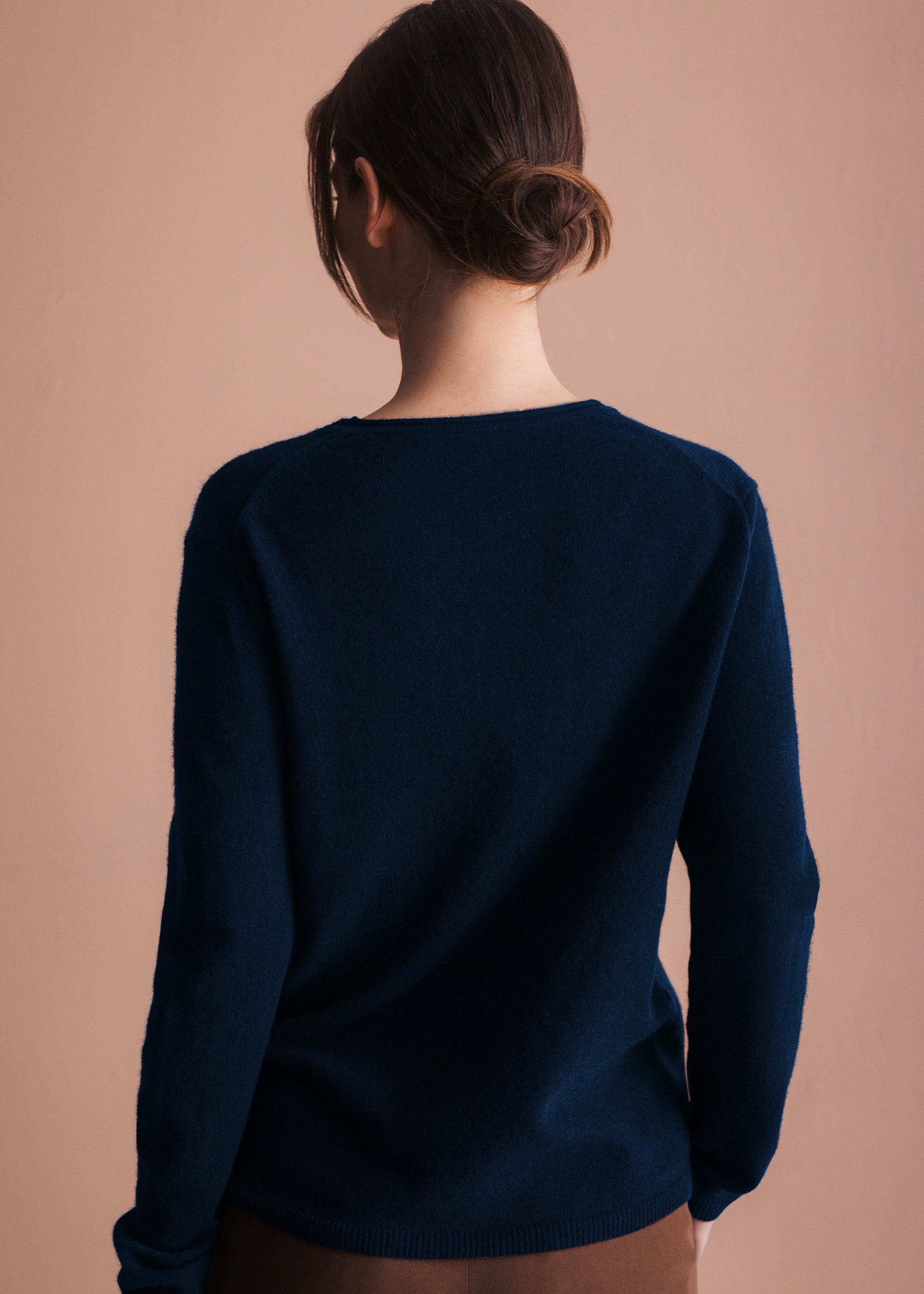 Pullover mit V-Ausschnitt aus Merinowolle