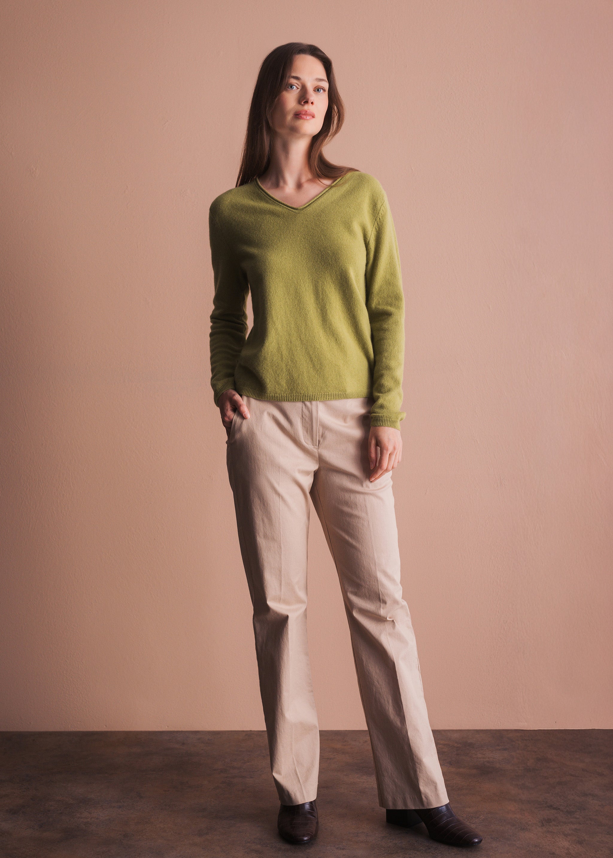 Pullover mit V-Ausschnitt aus Merinowolle