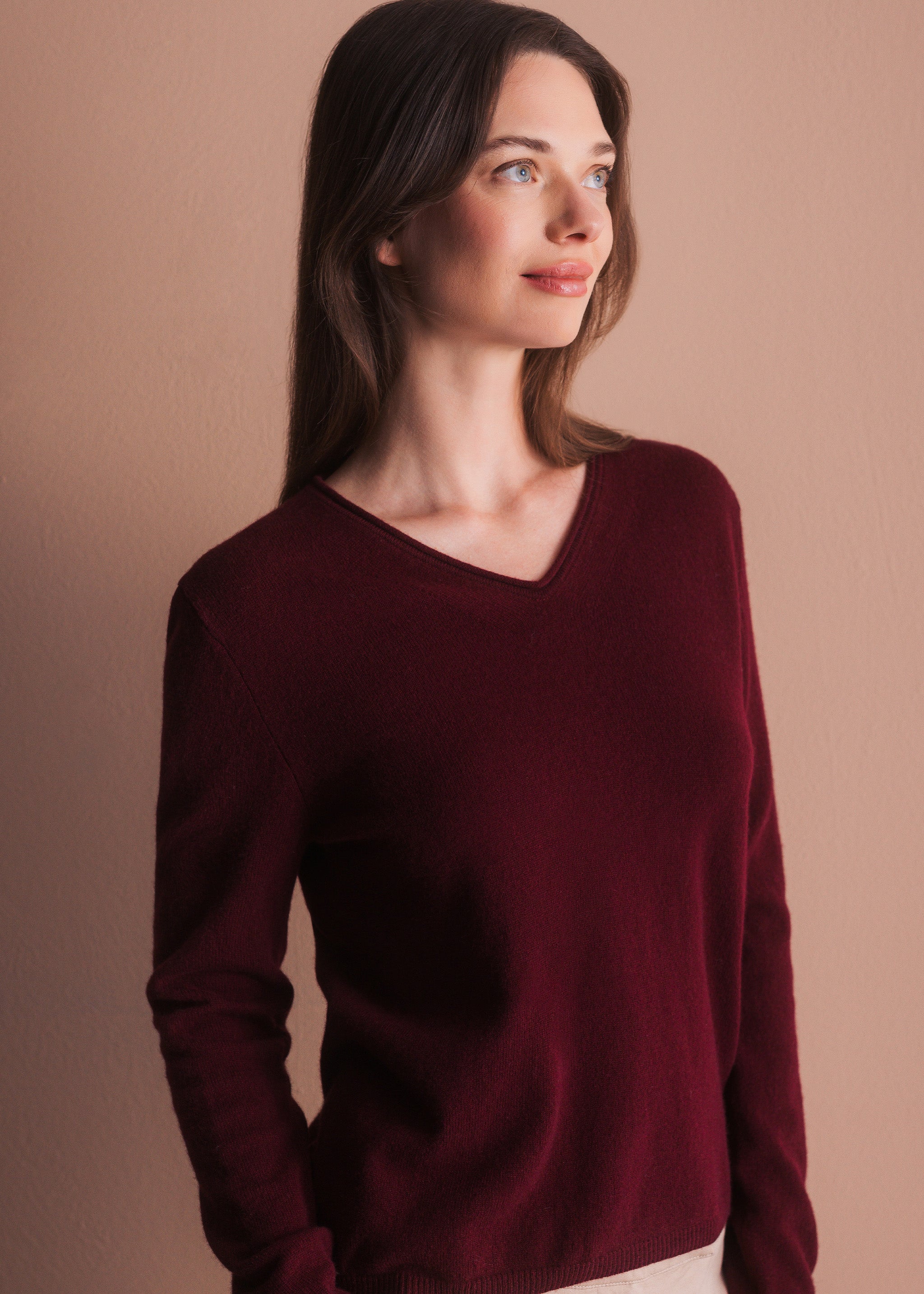 Pullover mit V-Ausschnitt aus Merinowolle
