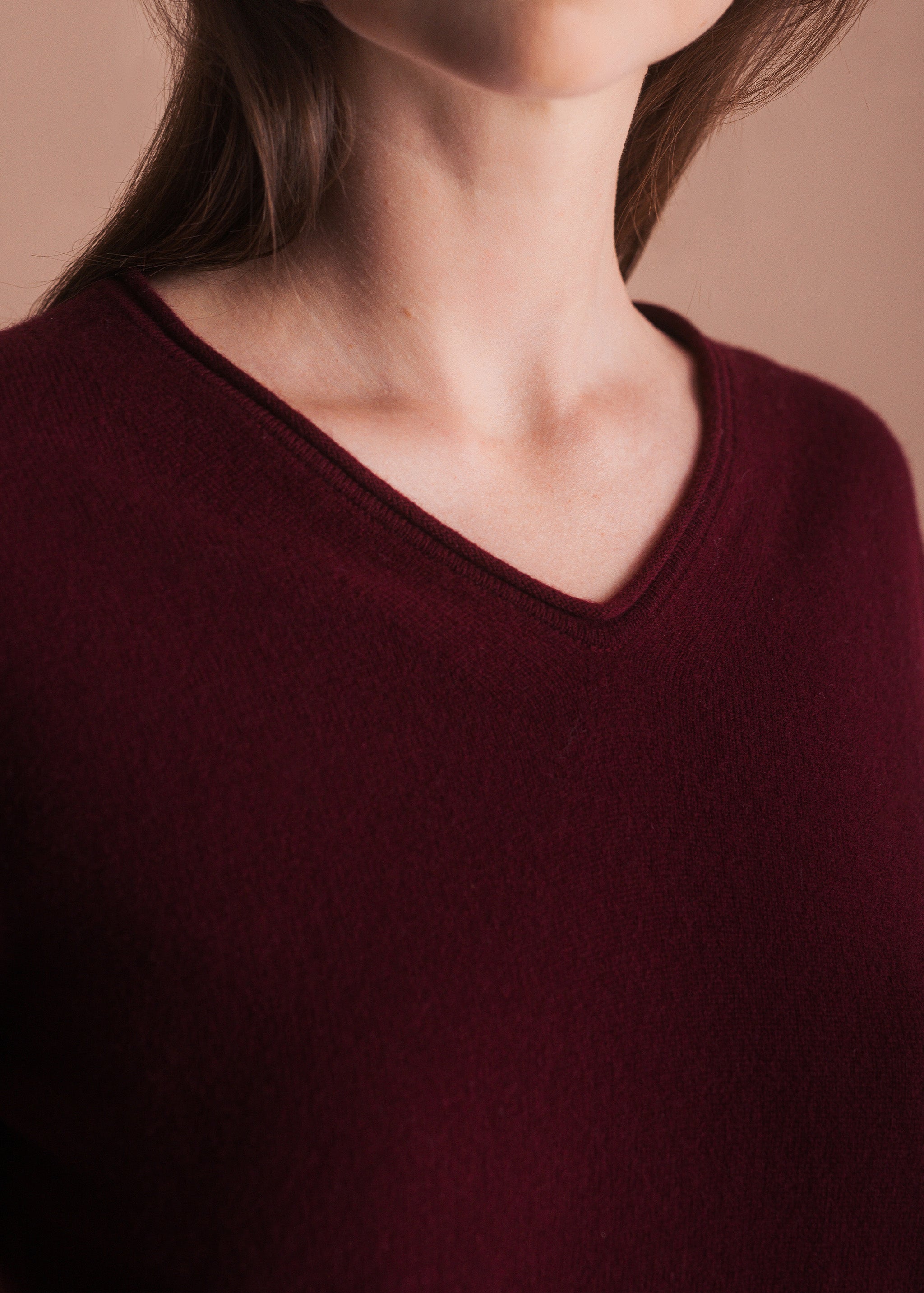 Pullover mit V-Ausschnitt aus Merinowolle