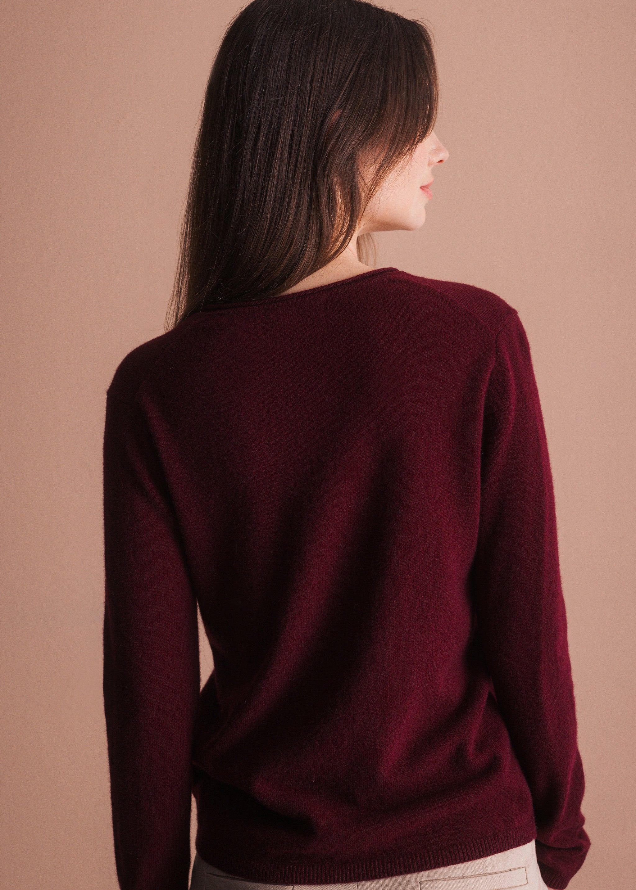 Pullover mit V-Ausschnitt aus Merinowolle