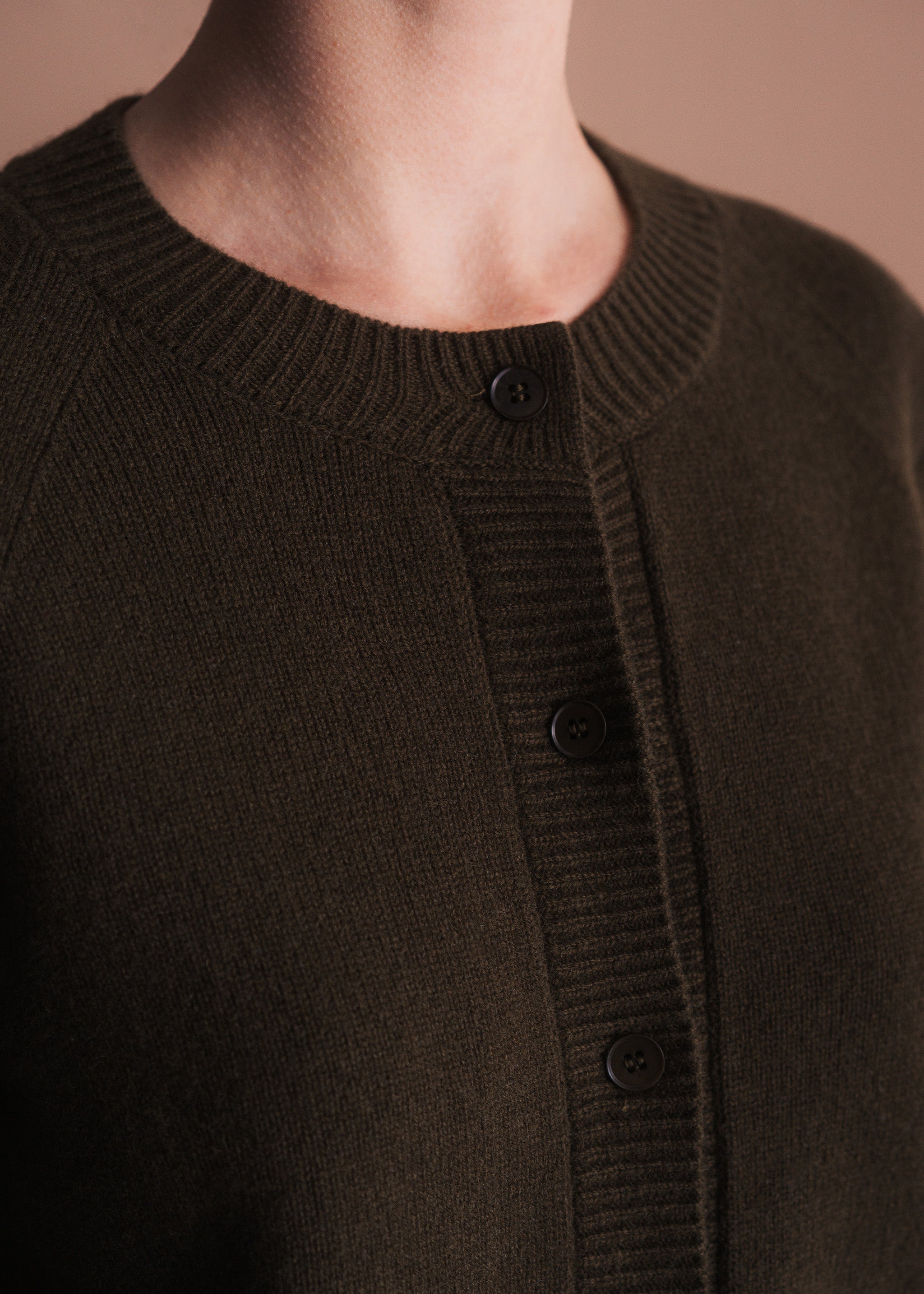 Strickjacke mit Knopfleiste aus Merinowolle
