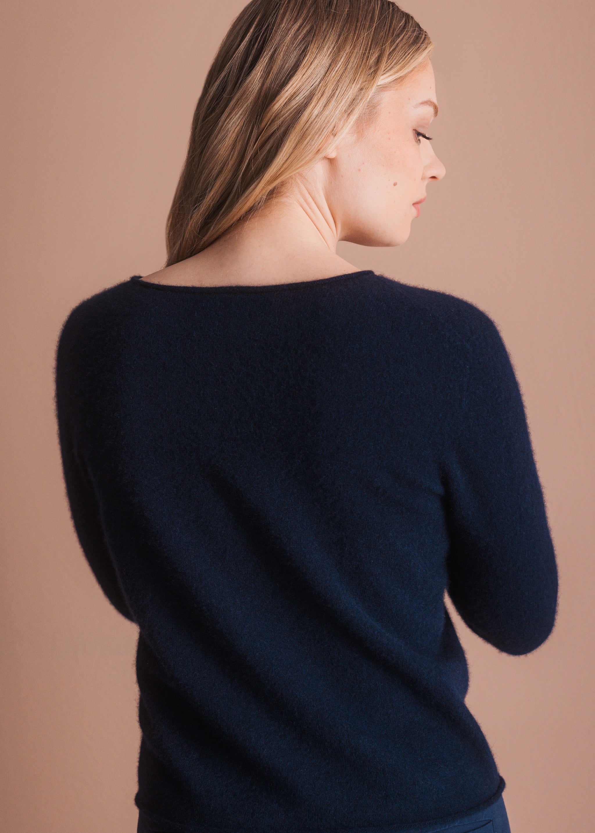 Strickjacke mit V-Ausschnitt