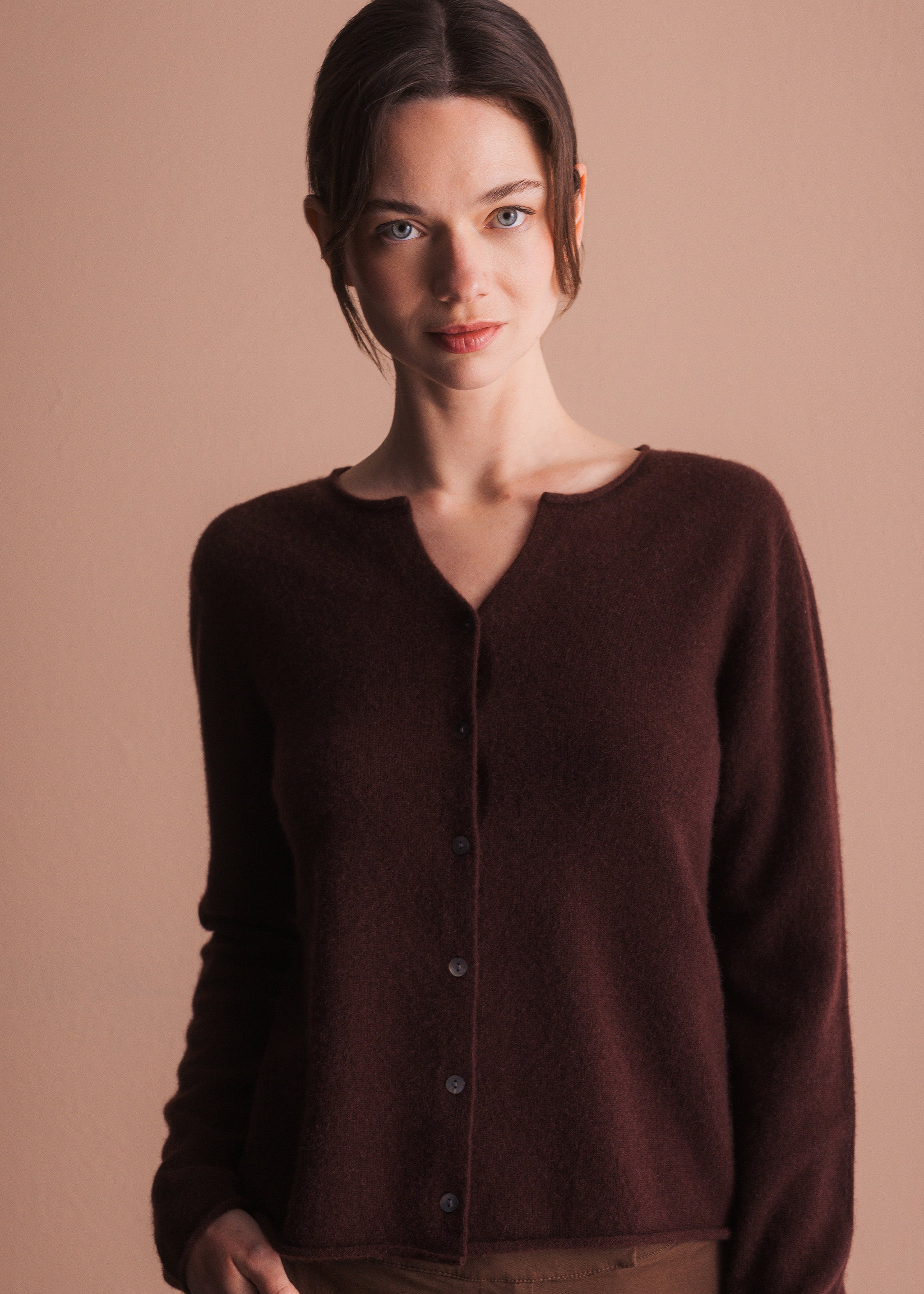 Strickjacke mit V-Ausschnitt